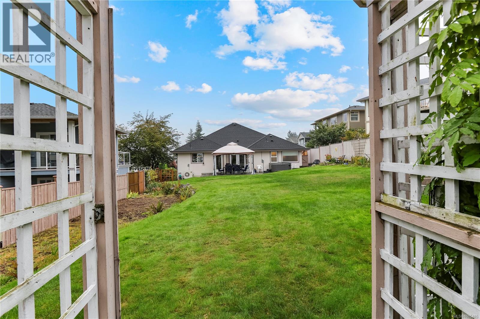 5671 Muggies Way, Nanaimo