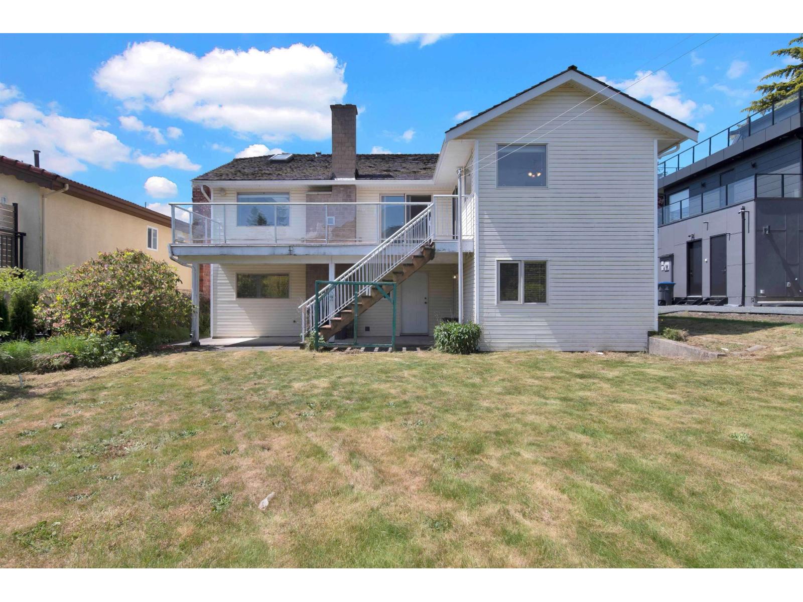 1414 132B STREET, White Rock