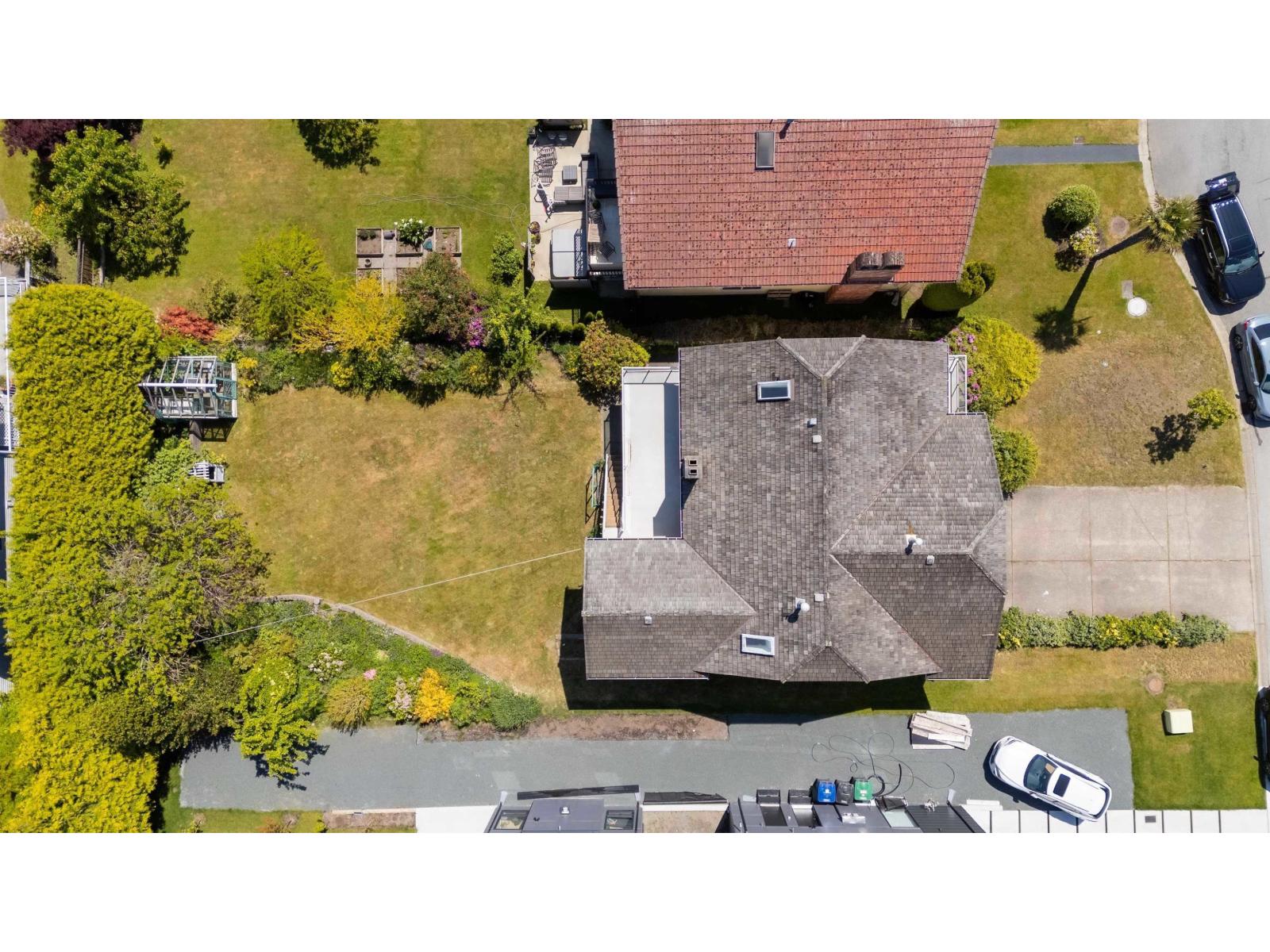 1414 132B STREET, White Rock