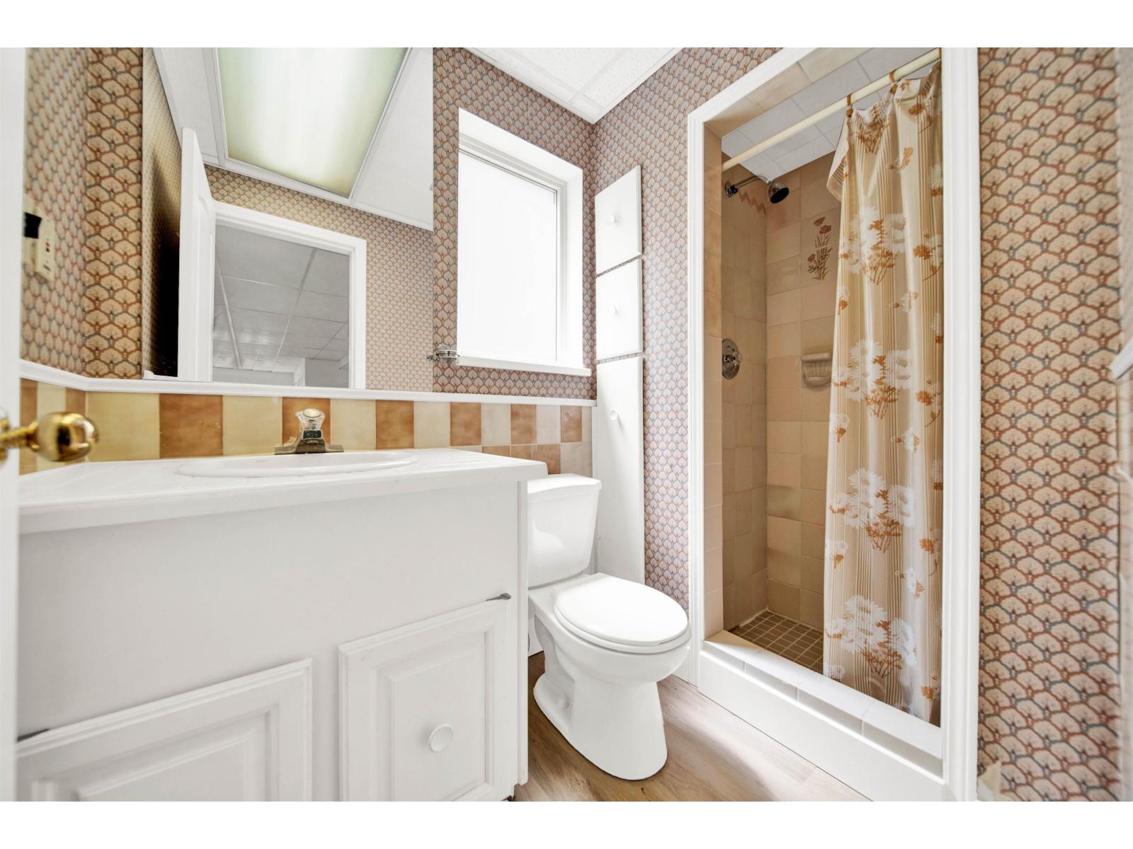 1414 132B STREET, White Rock