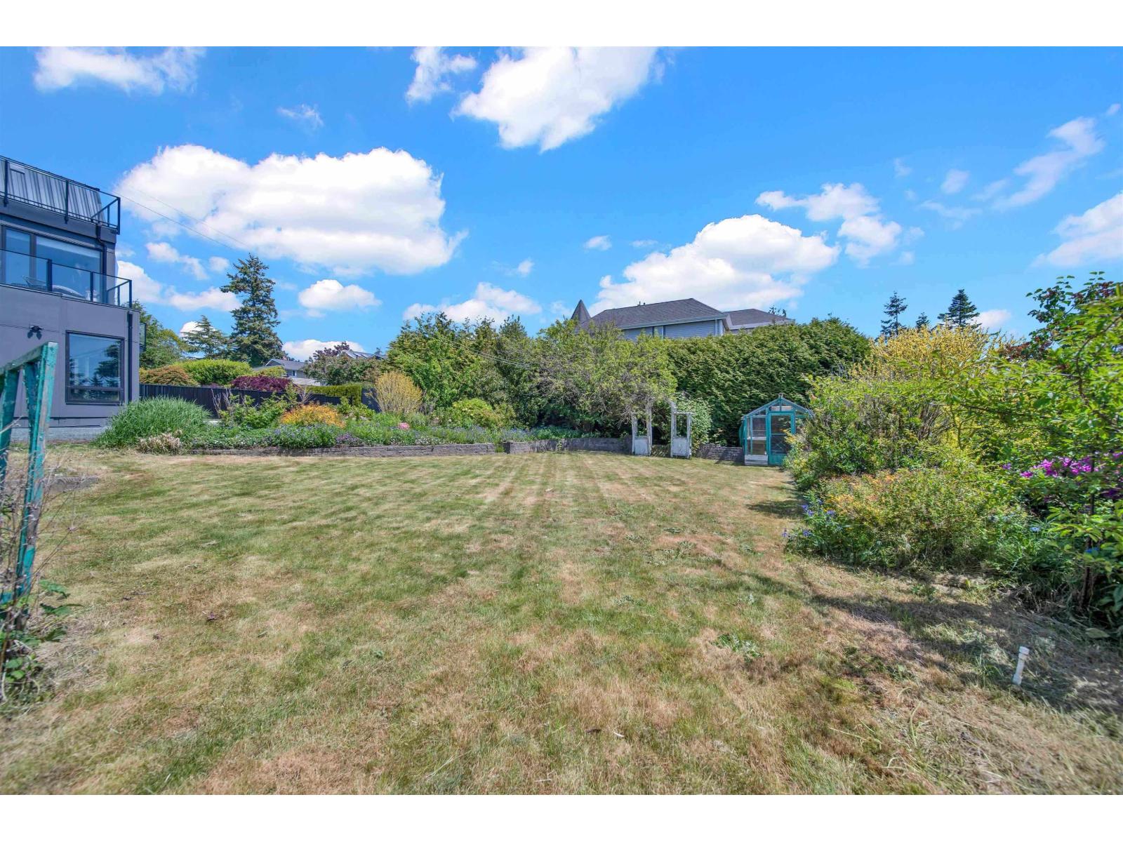 1414 132B STREET, White Rock