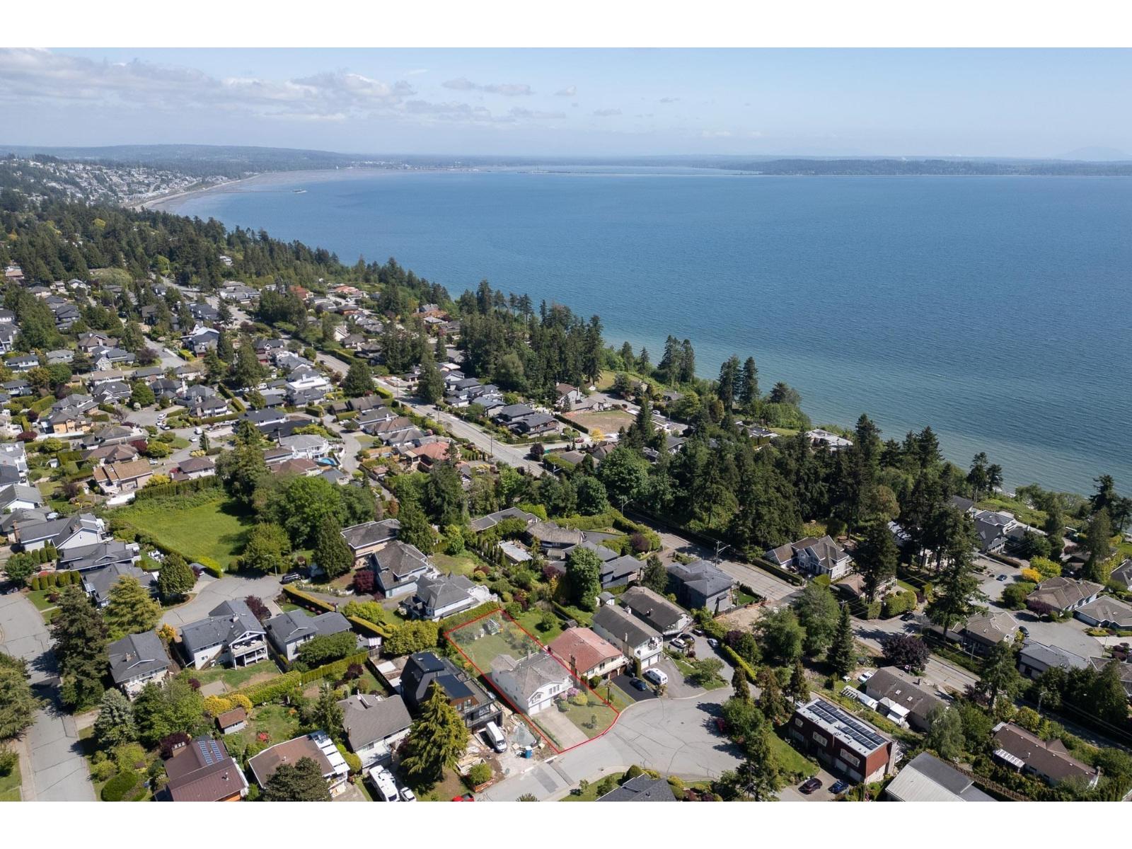 1414 132B STREET, White Rock