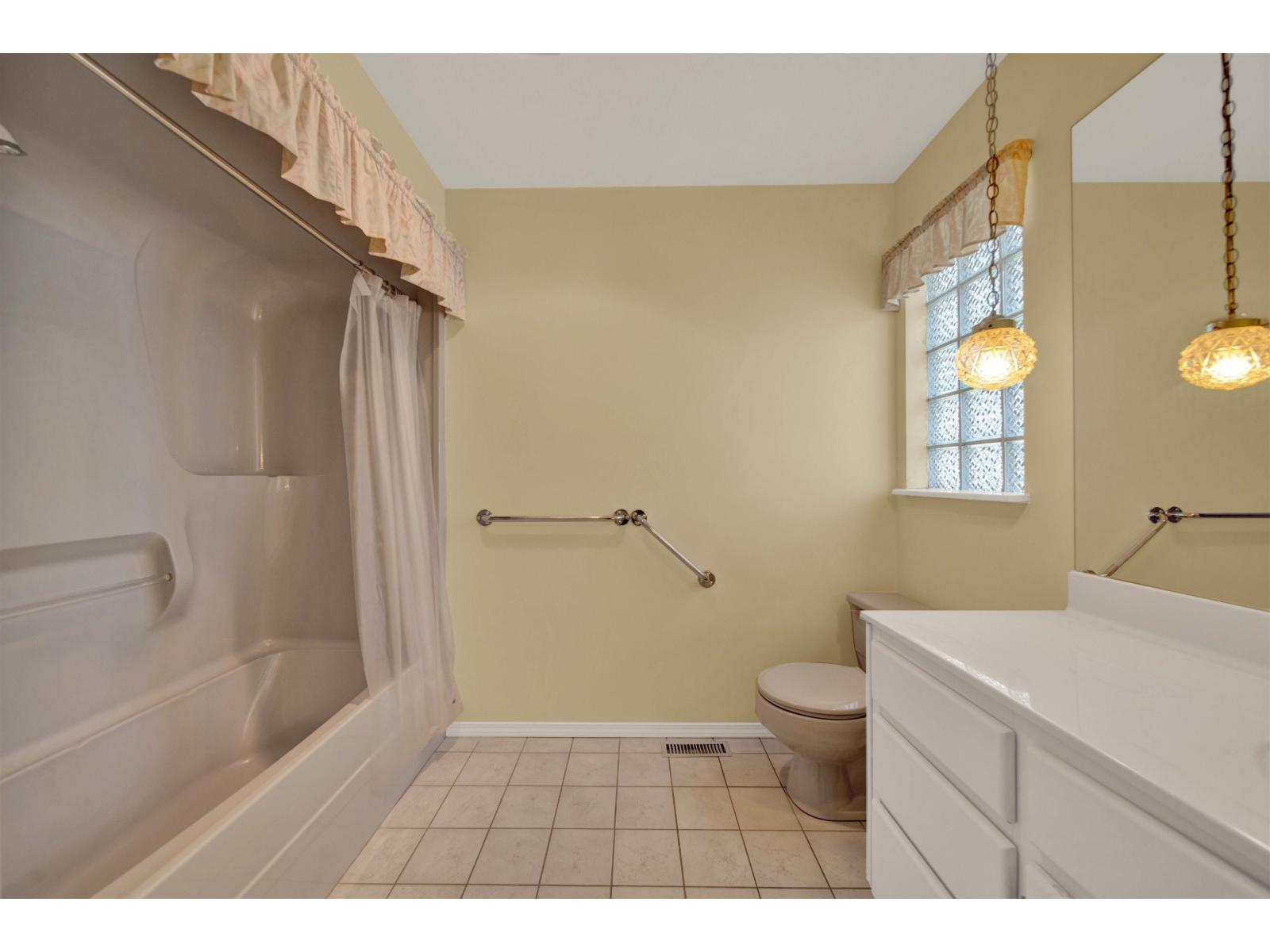 1414 132B STREET, White Rock