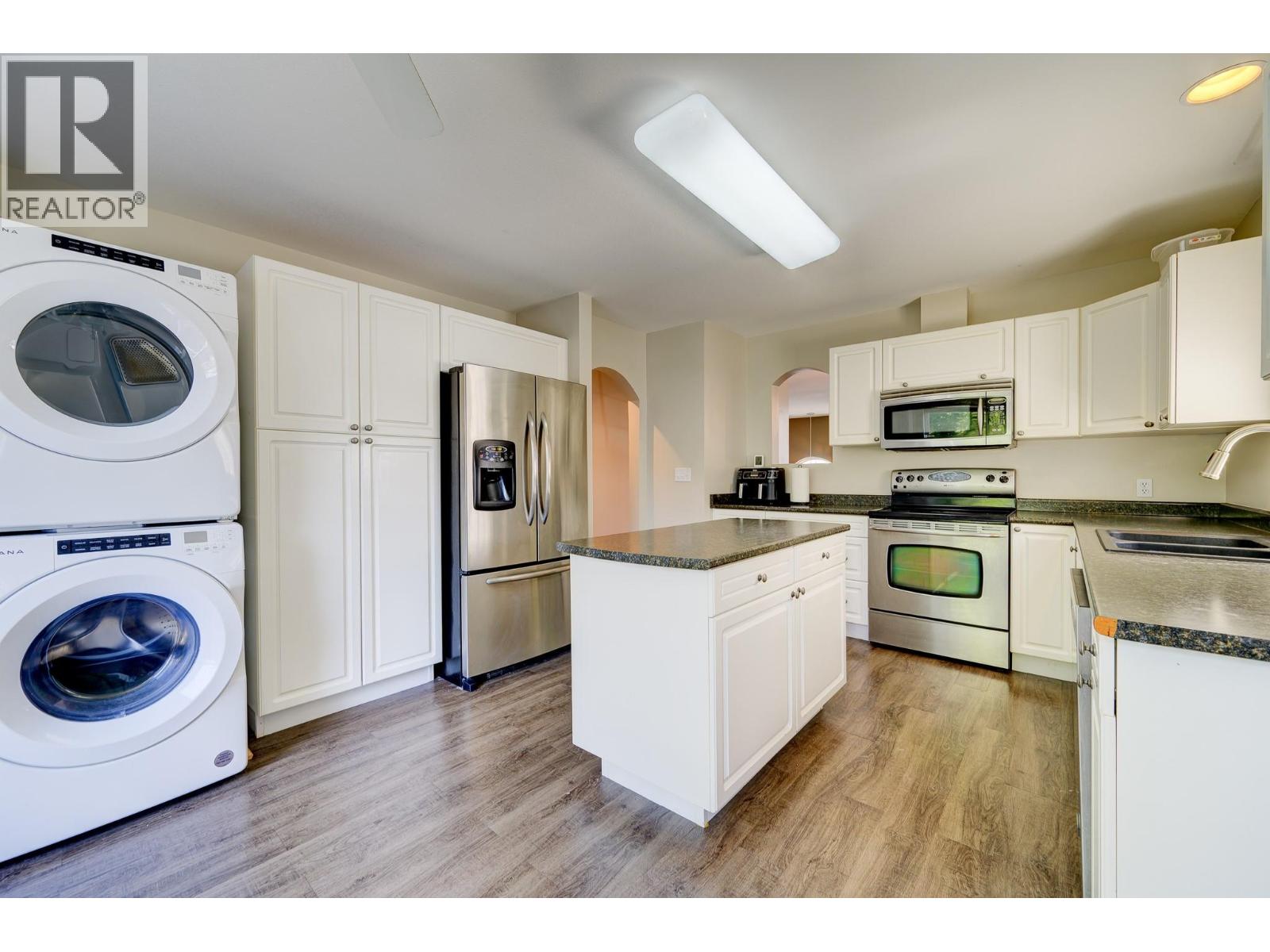 2217 Turnberry Place, Kamloops
