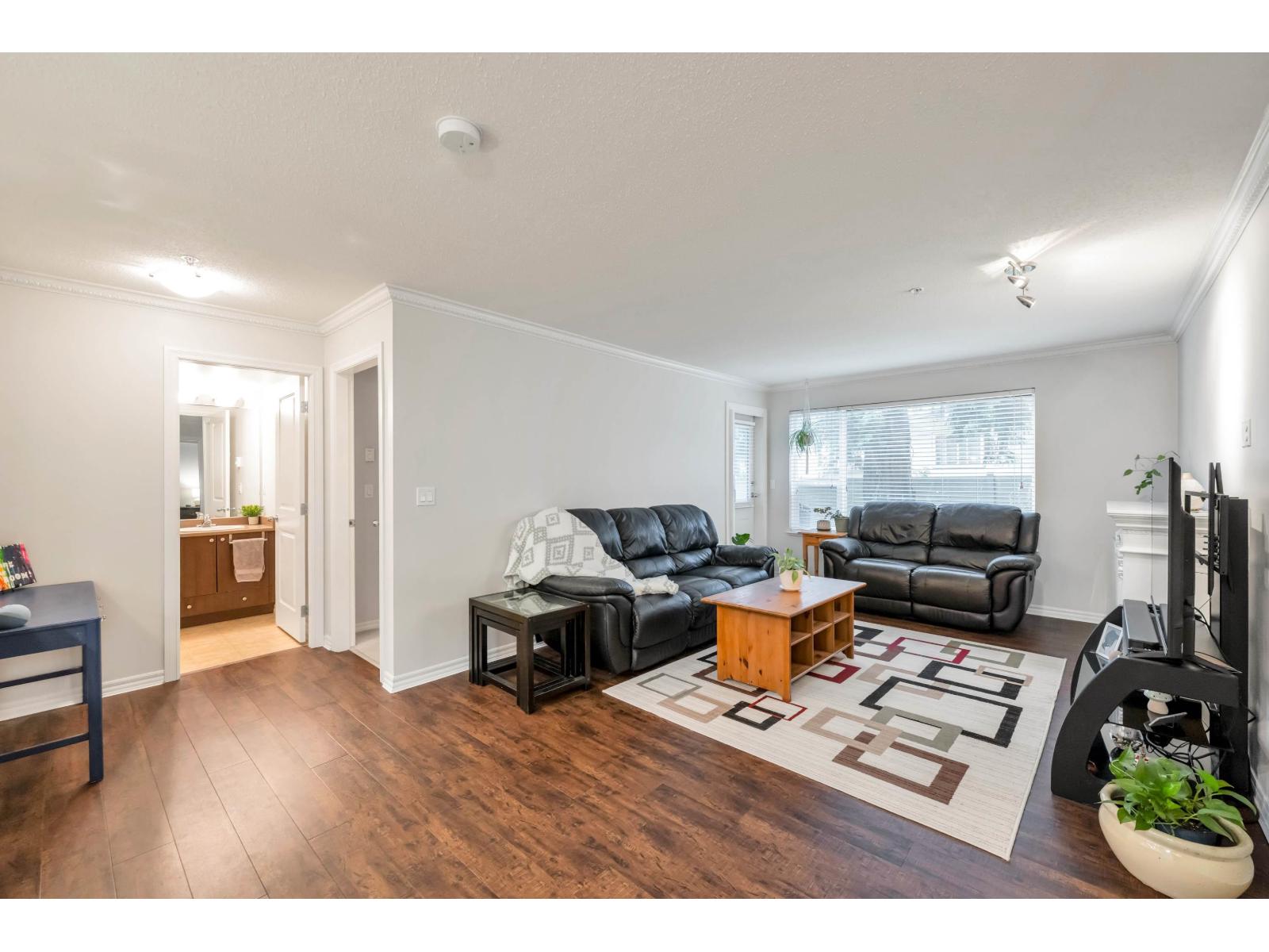 111 2581 LANGDON STREET, Abbotsford