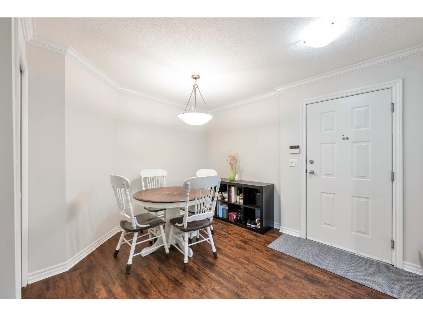 111 2581 LANGDON STREET, Abbotsford
