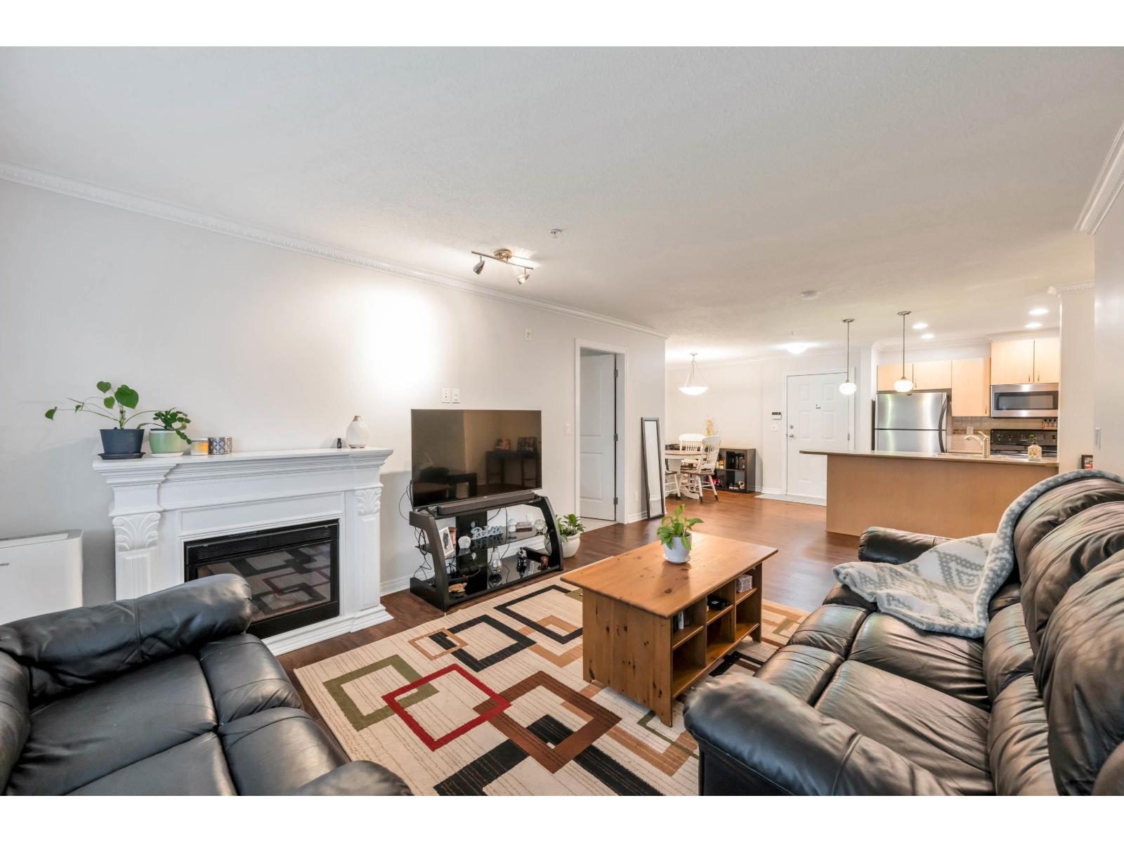 111 2581 LANGDON STREET, Abbotsford