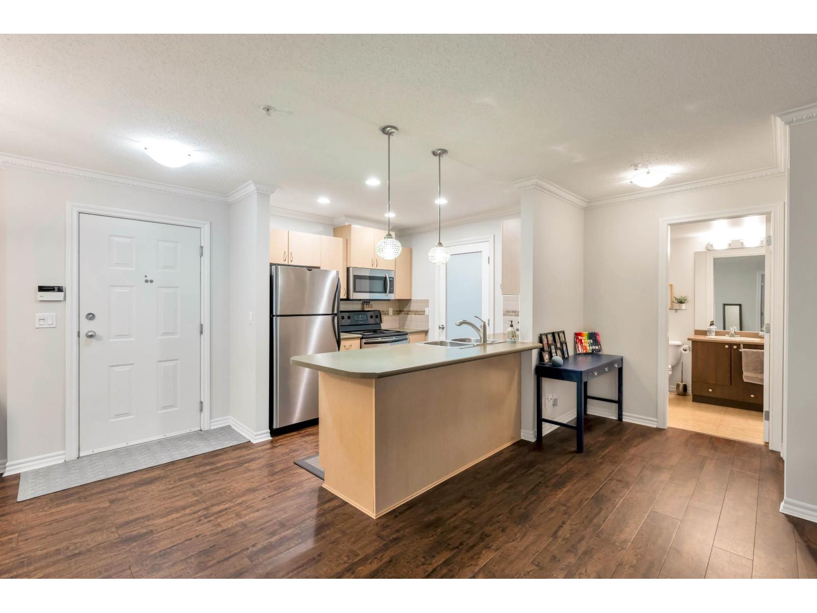 111 2581 LANGDON STREET, Abbotsford