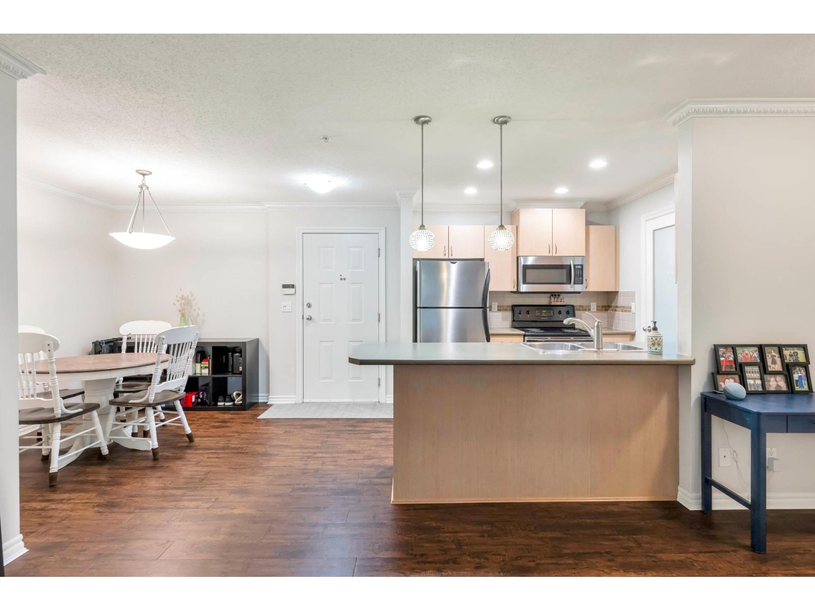 111 2581 LANGDON STREET, Abbotsford