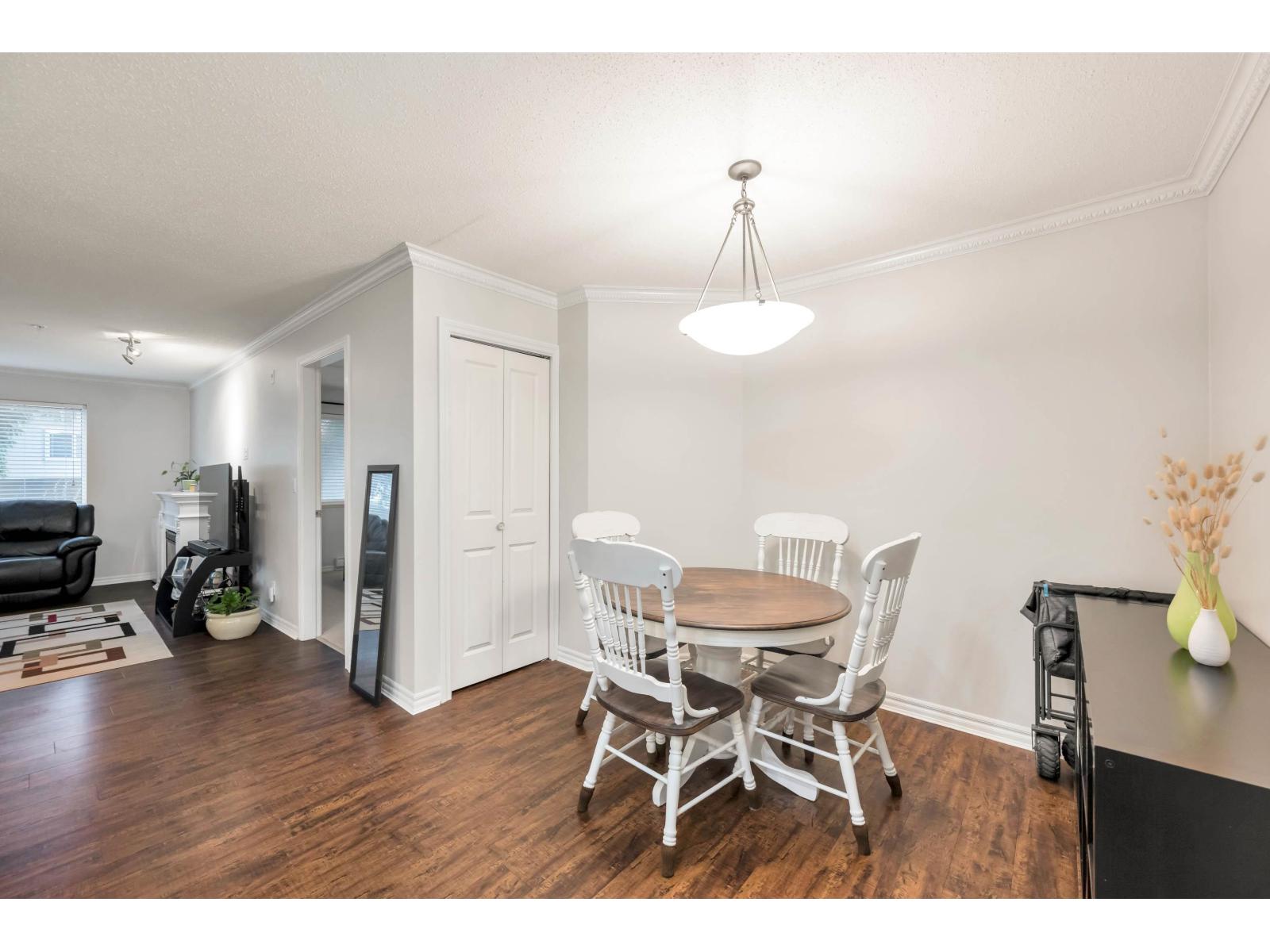 111 2581 LANGDON STREET, Abbotsford