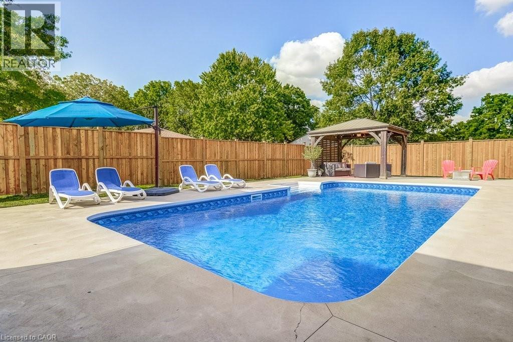 542 PARIS Road - 26