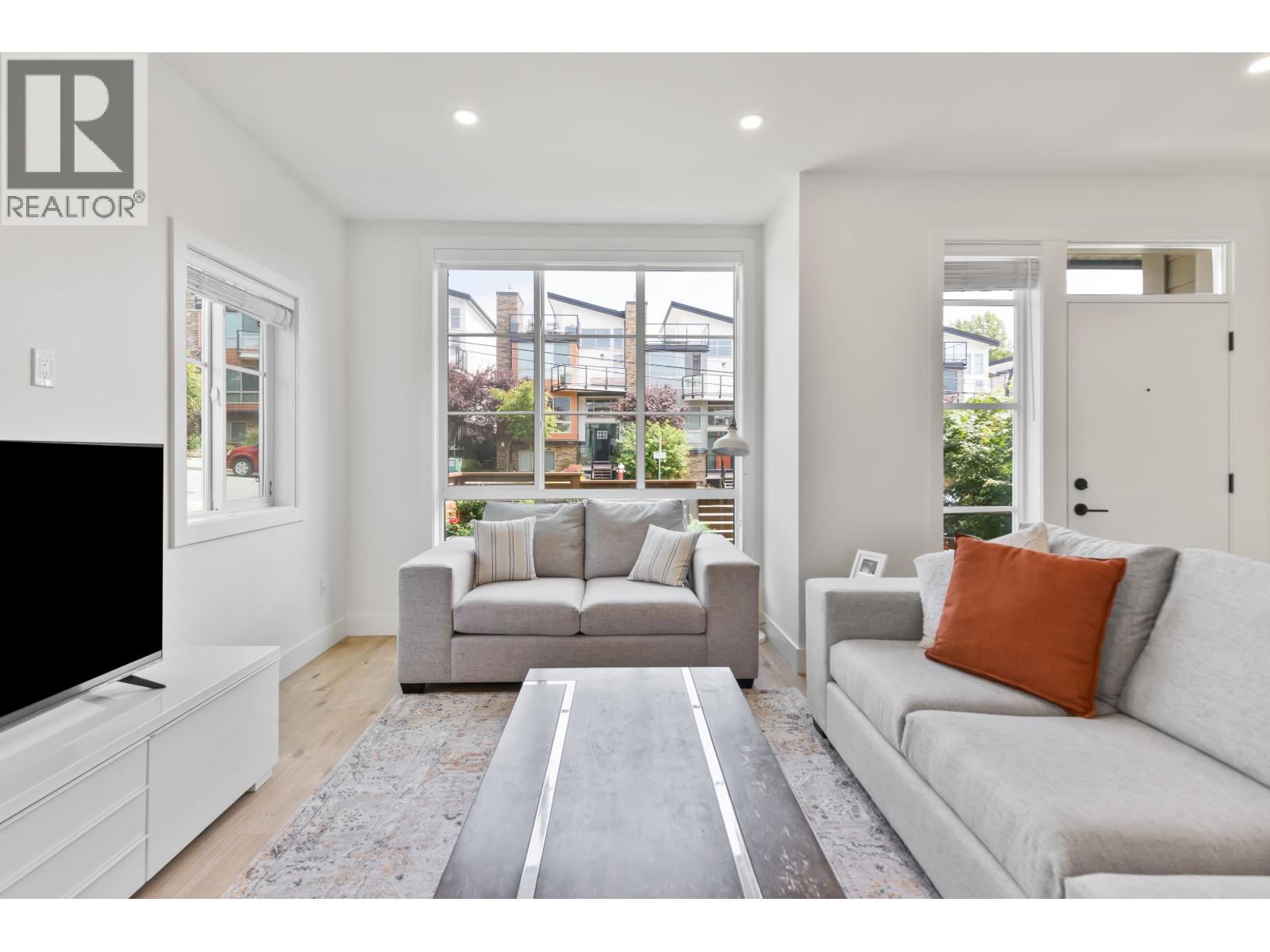 22 23183 136 AVENUE, Maple Ridge