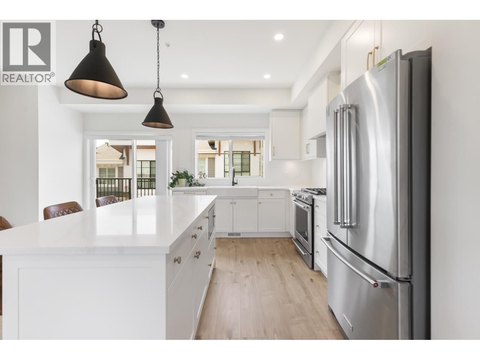 22 23183 136 AVENUE, Maple Ridge