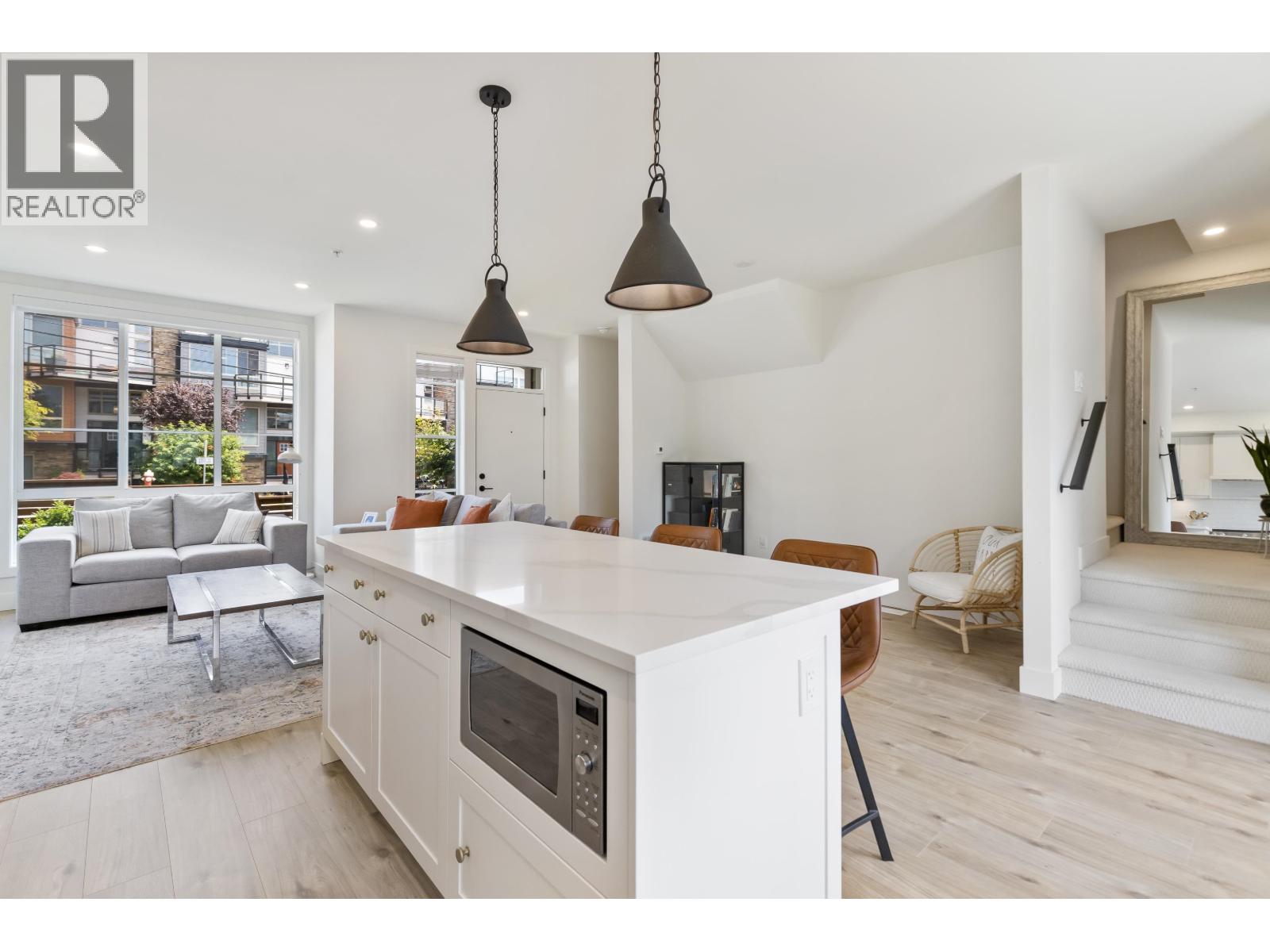 22 23183 136 AVENUE, Maple Ridge