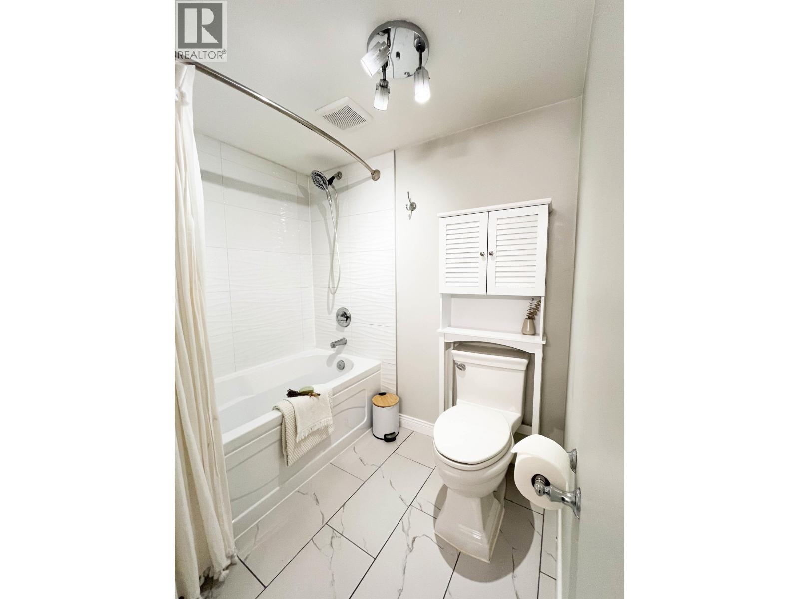 19 365 GINGER DRIVE, New Westminster