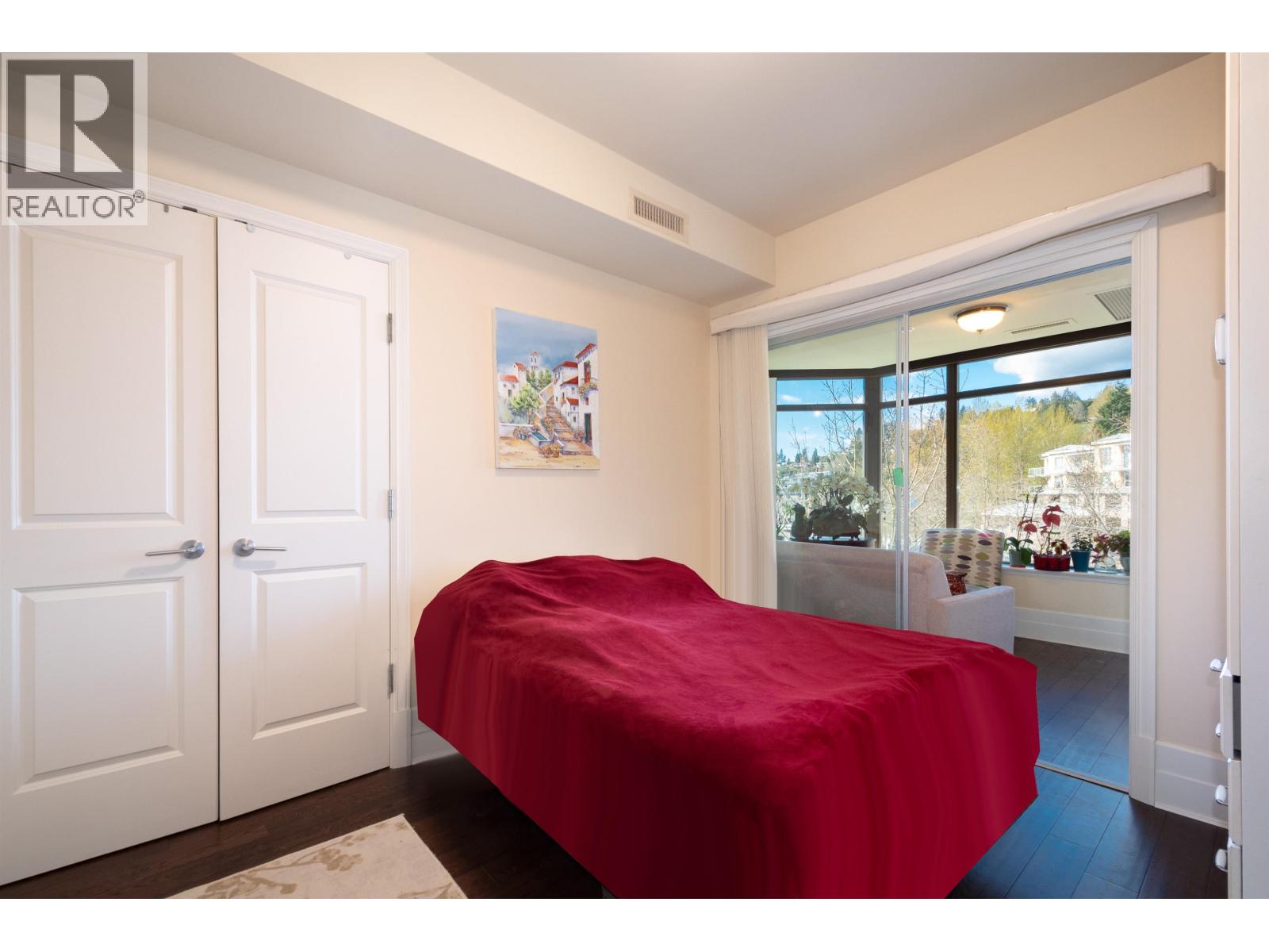 300 533 WATERS EDGE CRESCENT, West Vancouver