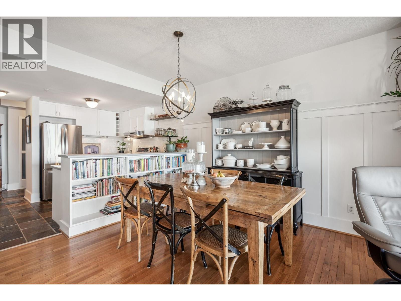 #210-1120 TSATSU SHORES Drive, Tsawwassen