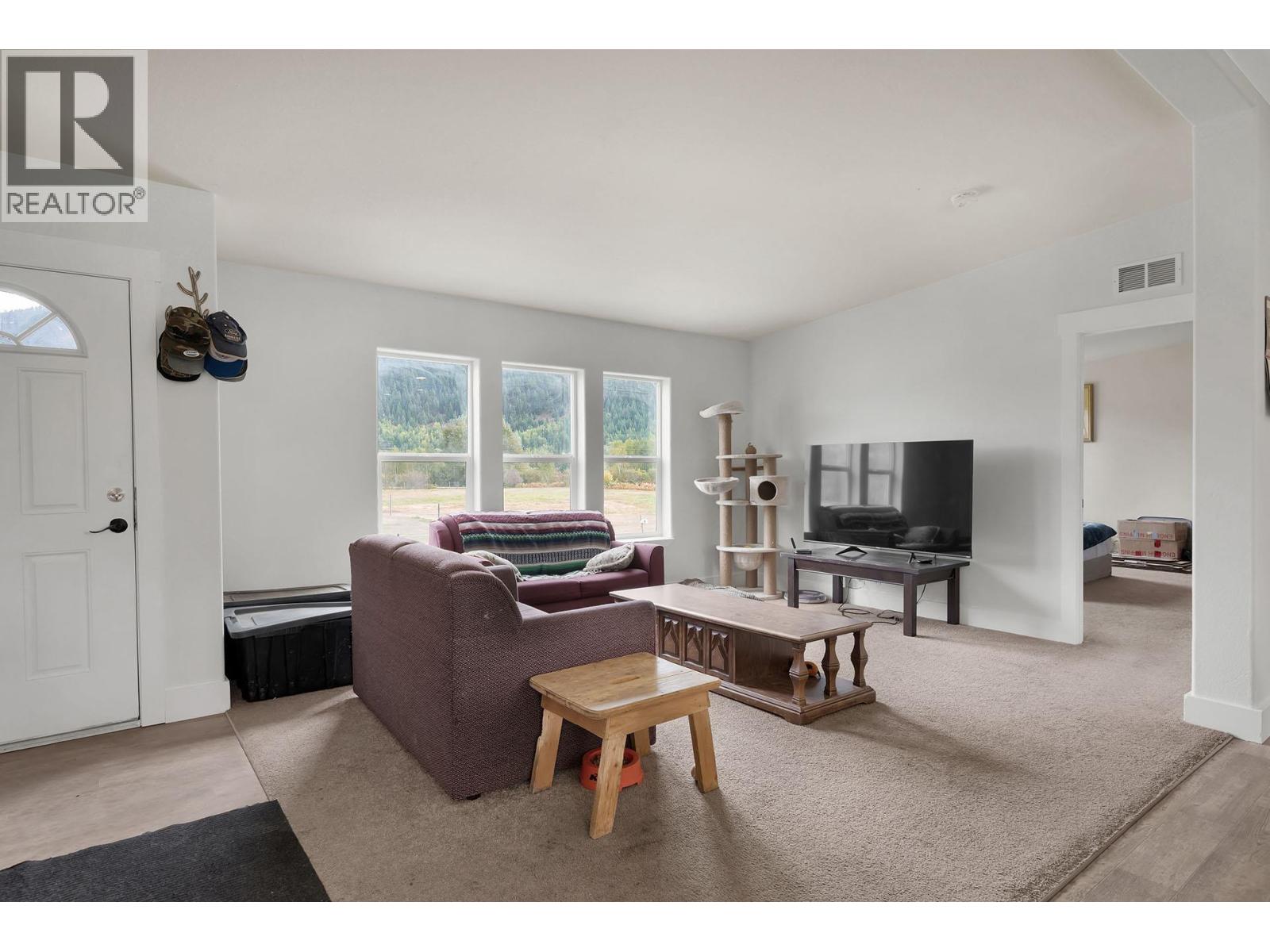  2804 Auldgirth Road, Clearwater