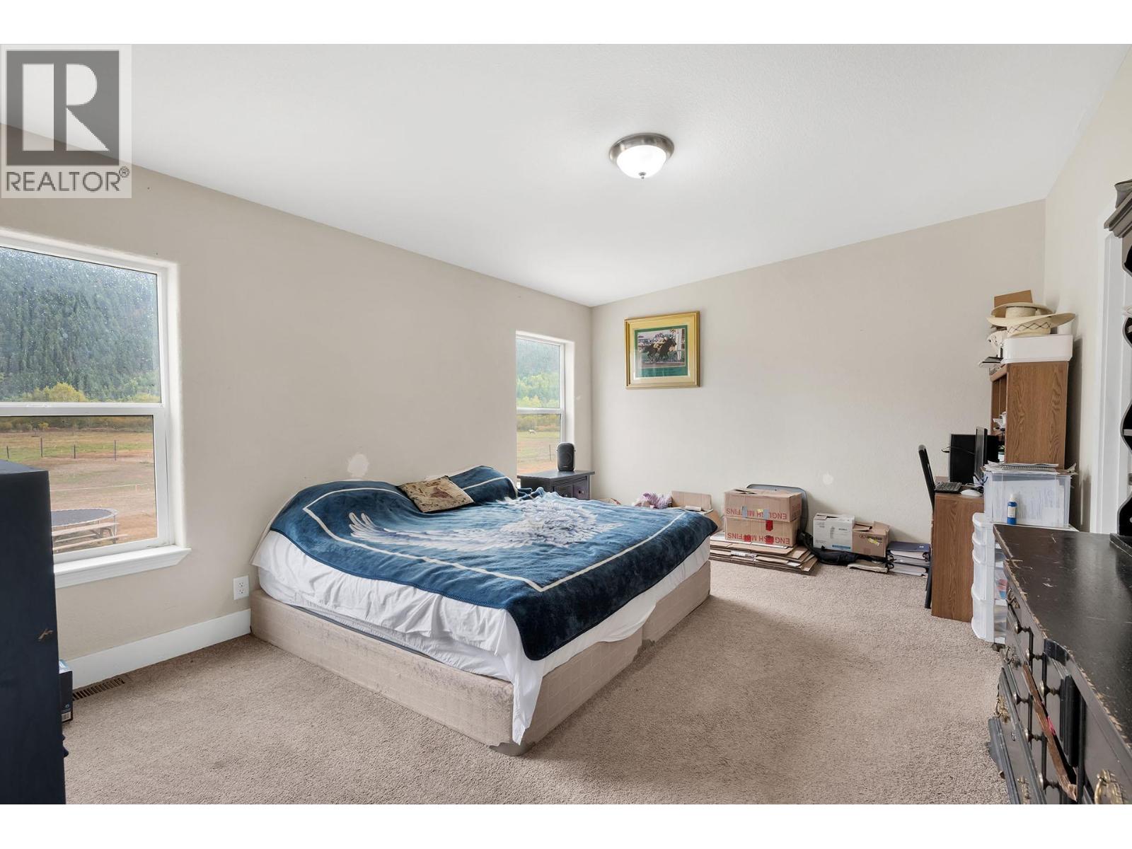  2804 Auldgirth Road, Clearwater