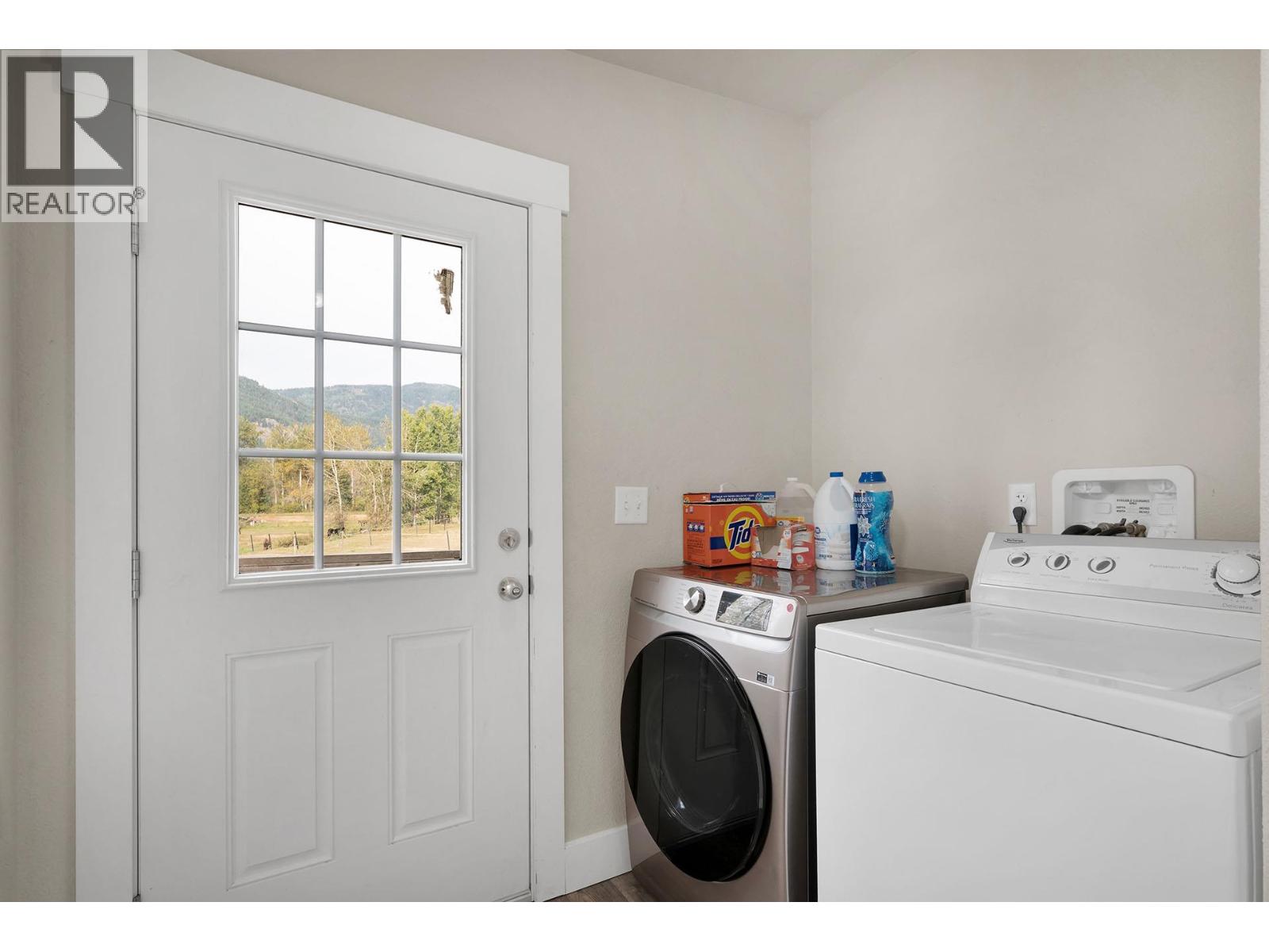  2804 Auldgirth Road, Clearwater