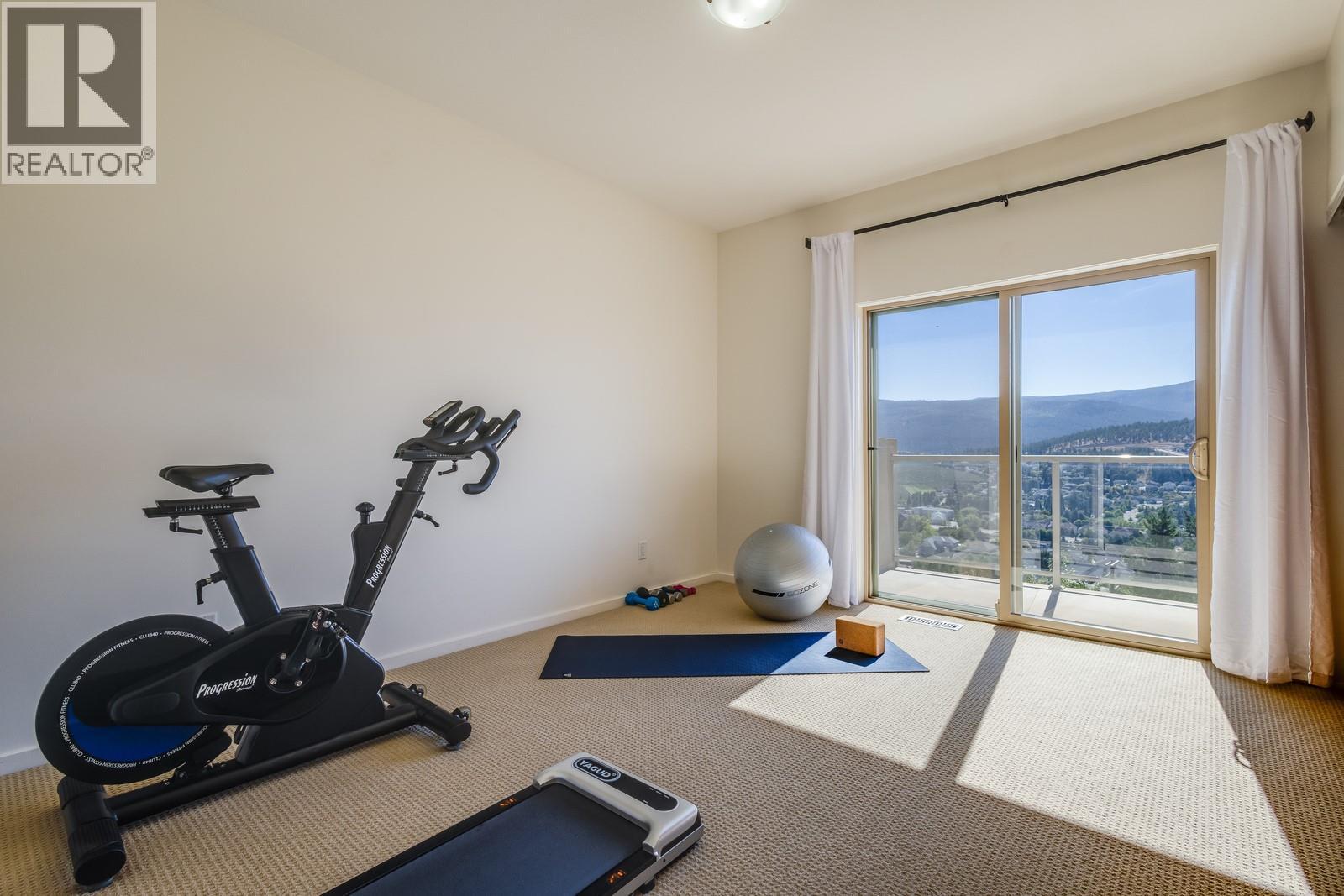  1040 Henderson Drive, Kelowna