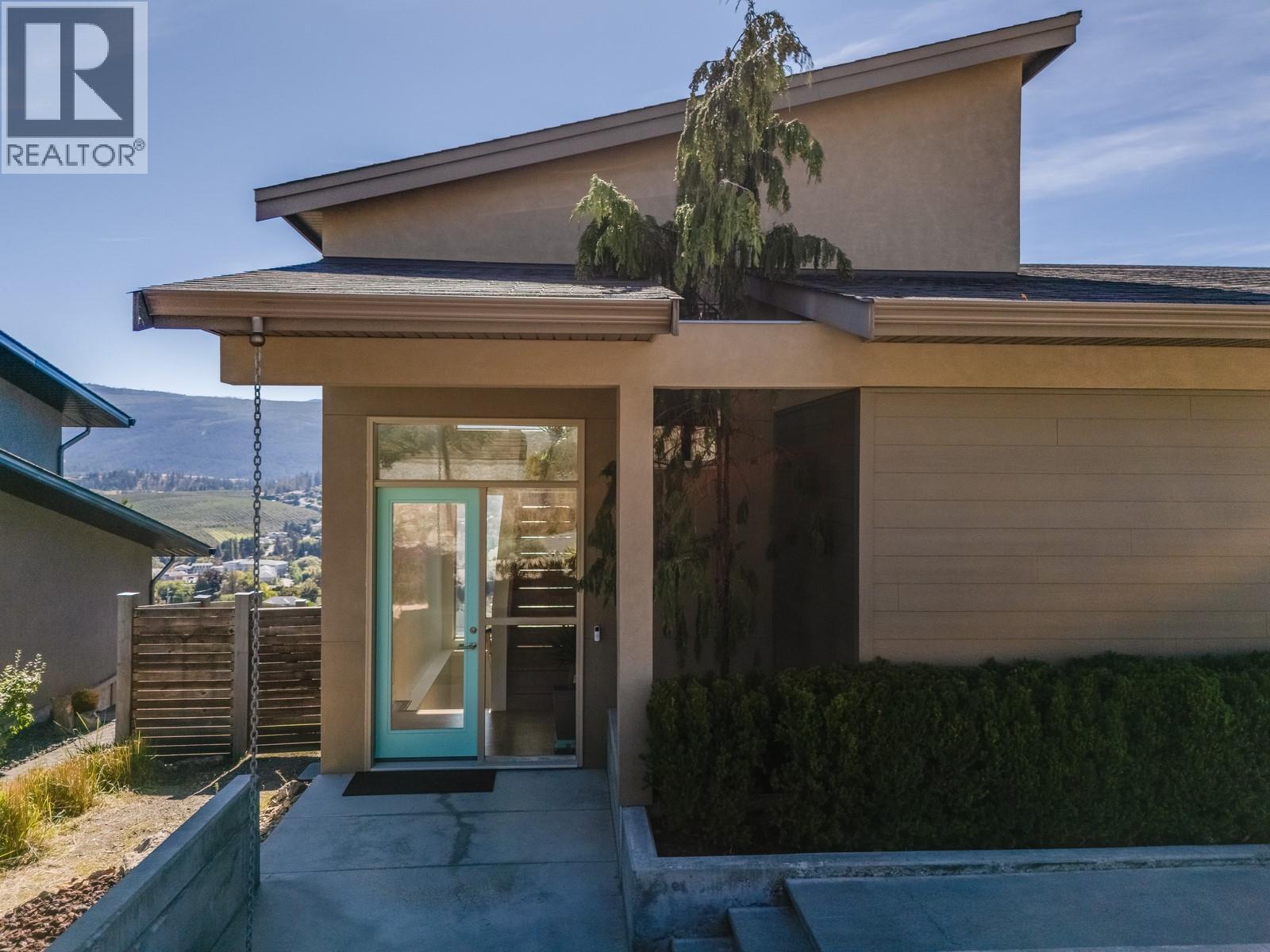  1040 Henderson Drive, Kelowna