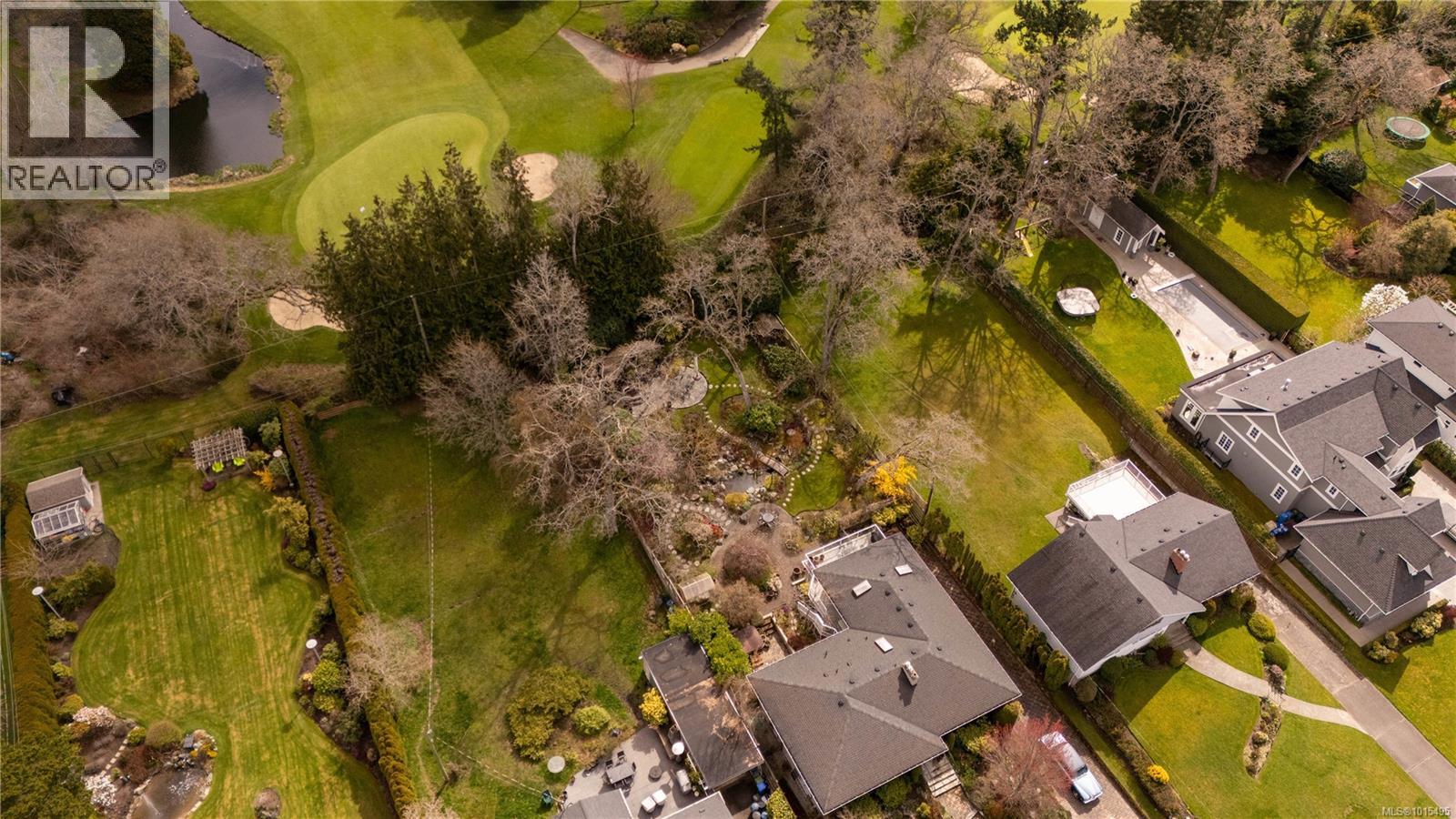 3331 Woodburn Avenue, Oak Bay