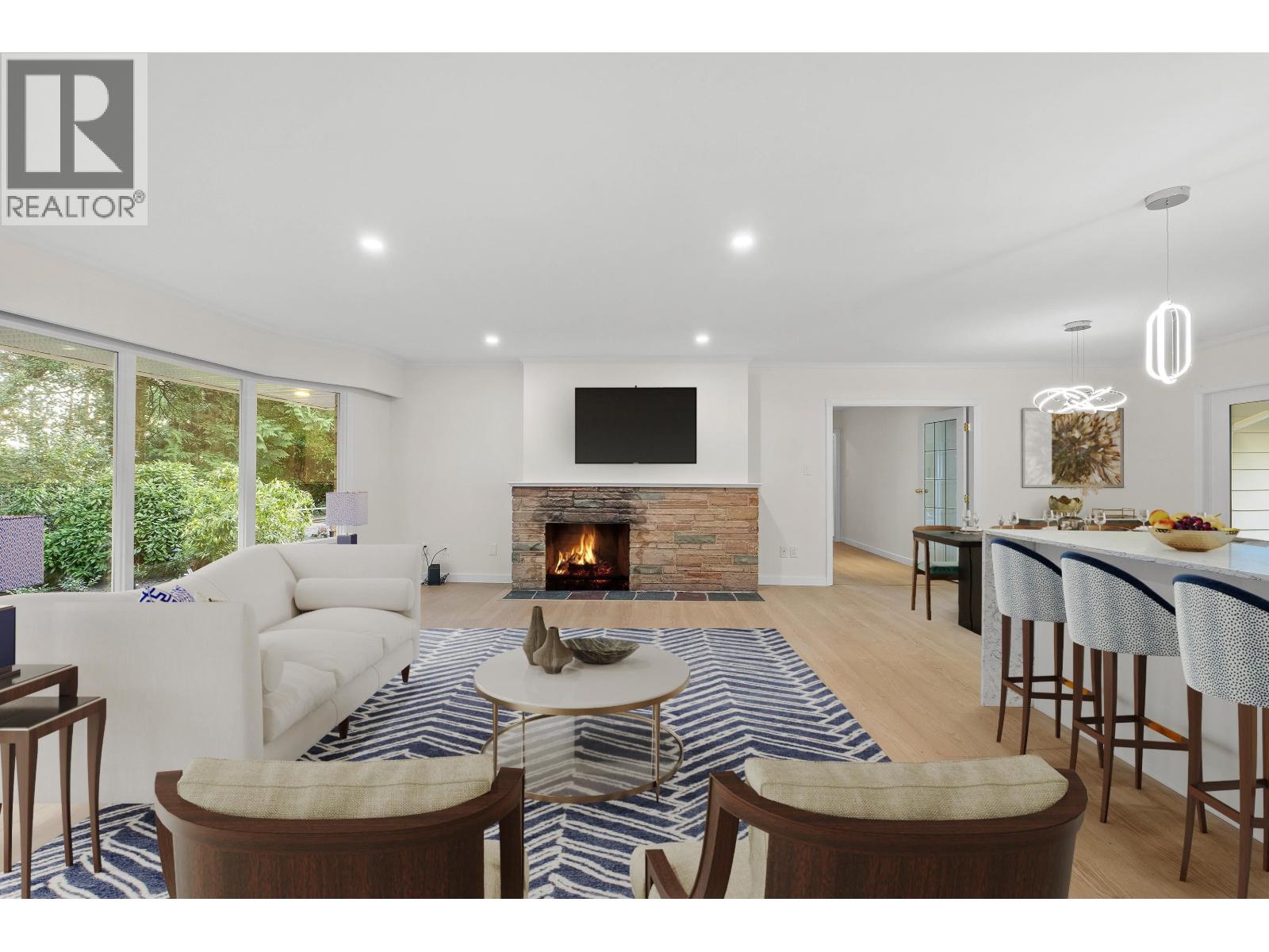 441 SOUTHBOROUGH DRIVE, West Vancouver