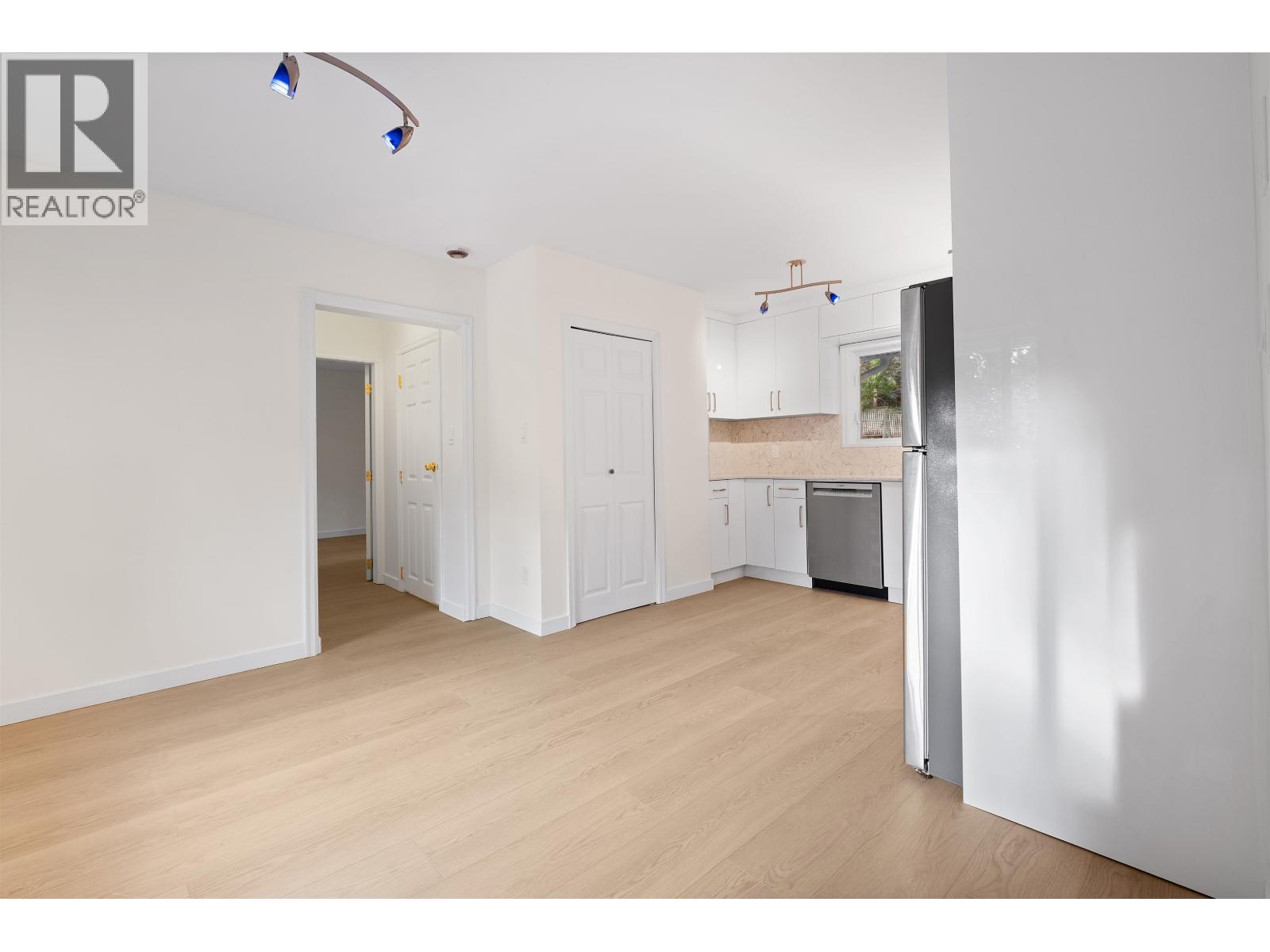 441 SOUTHBOROUGH DRIVE, West Vancouver