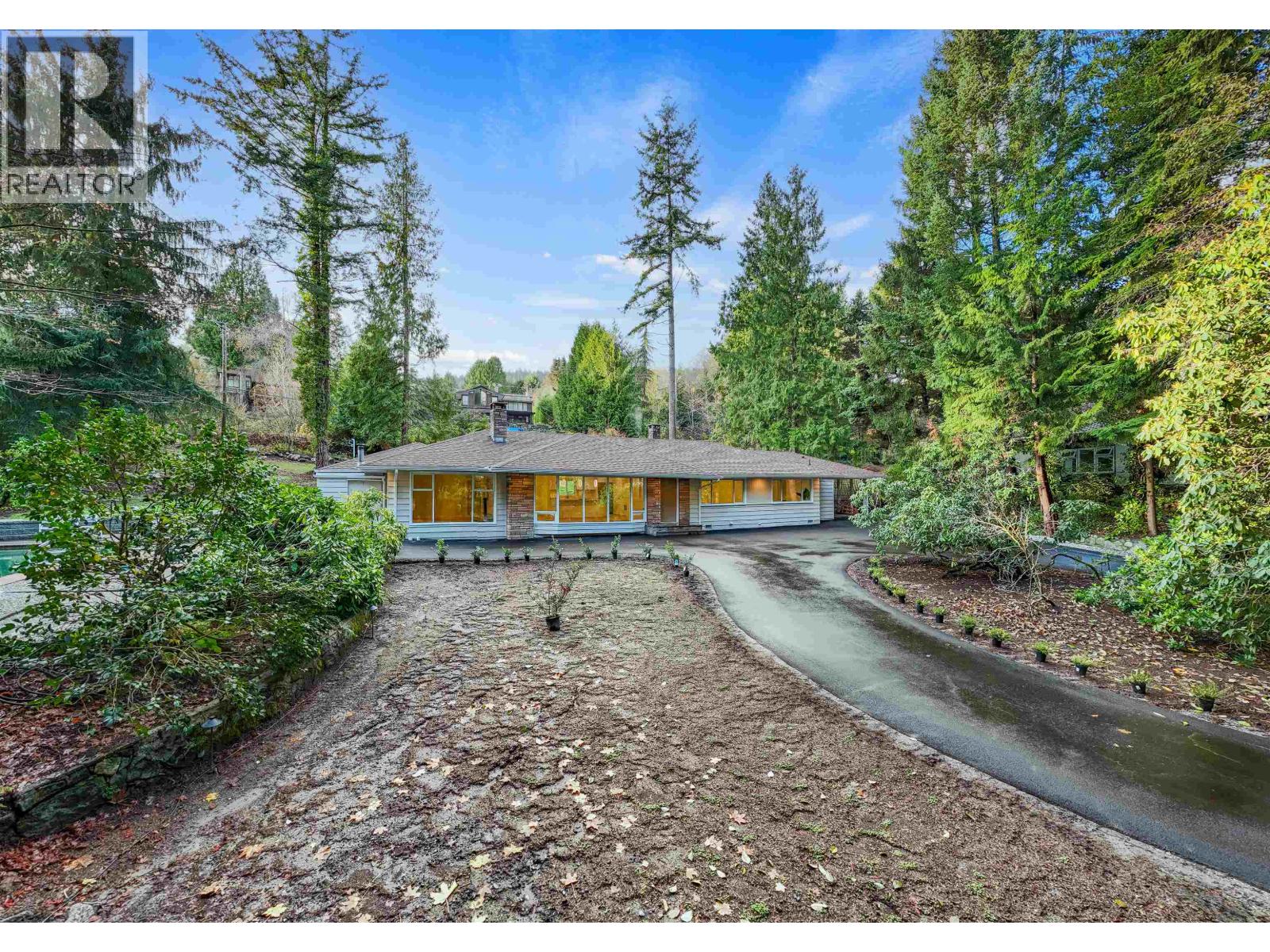 441 SOUTHBOROUGH DRIVE, West Vancouver