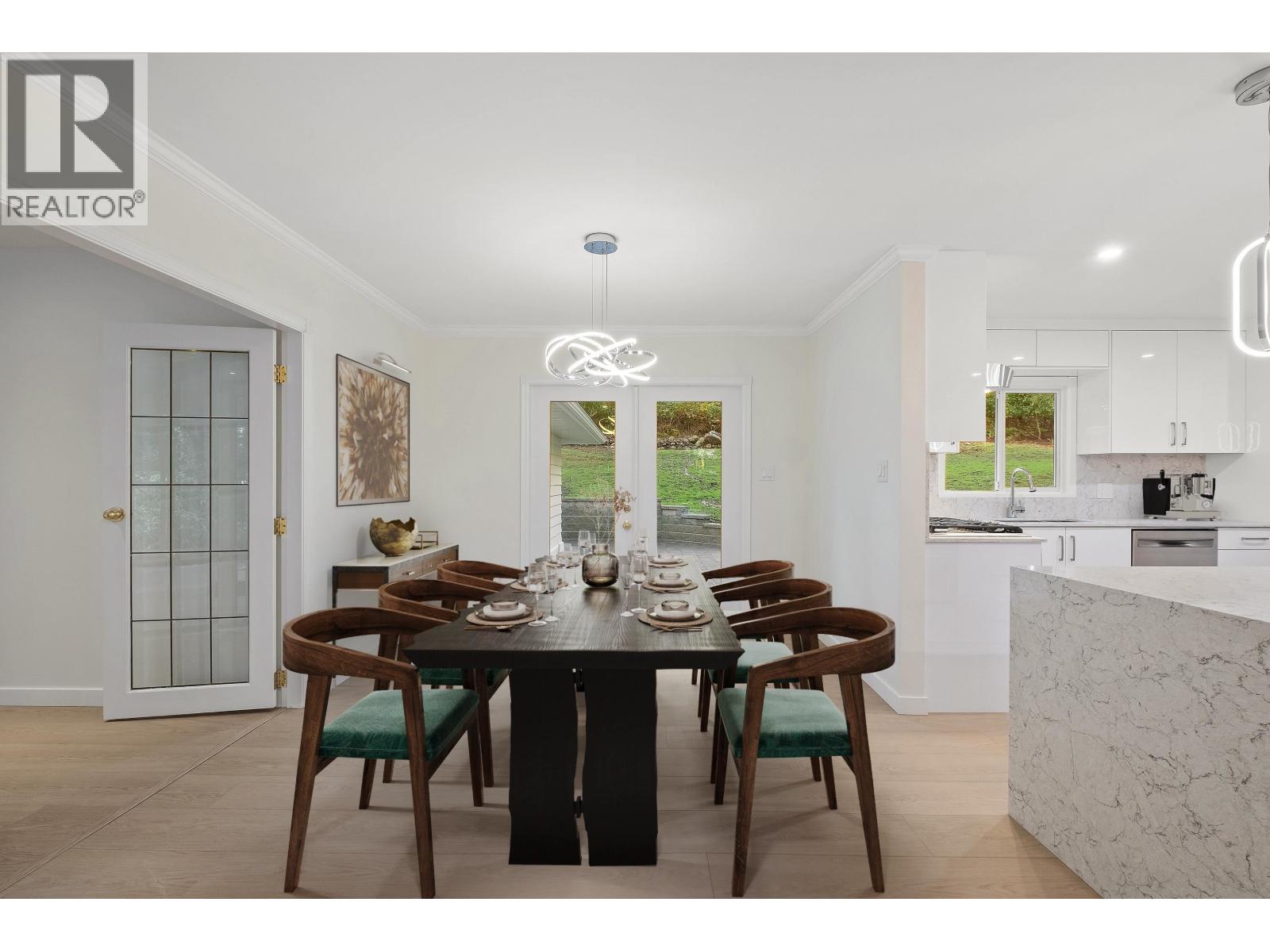 441 SOUTHBOROUGH DRIVE, West Vancouver