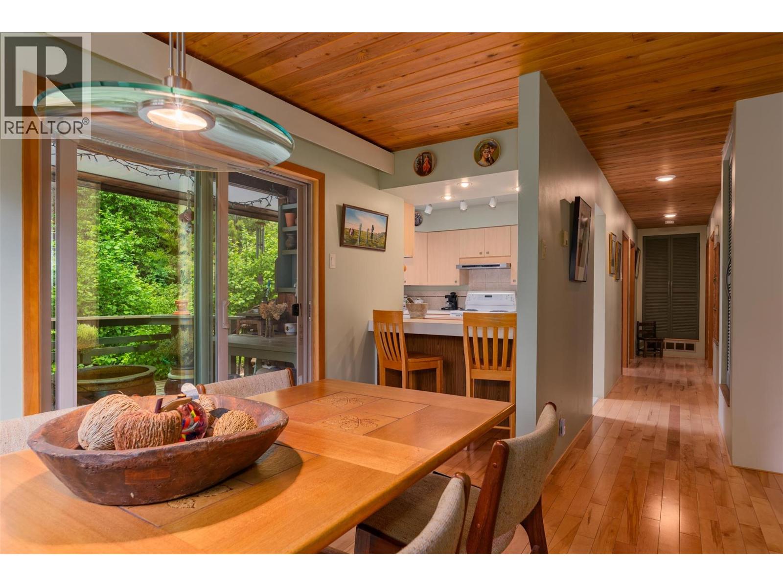 2083 Green Road, Fruitvale