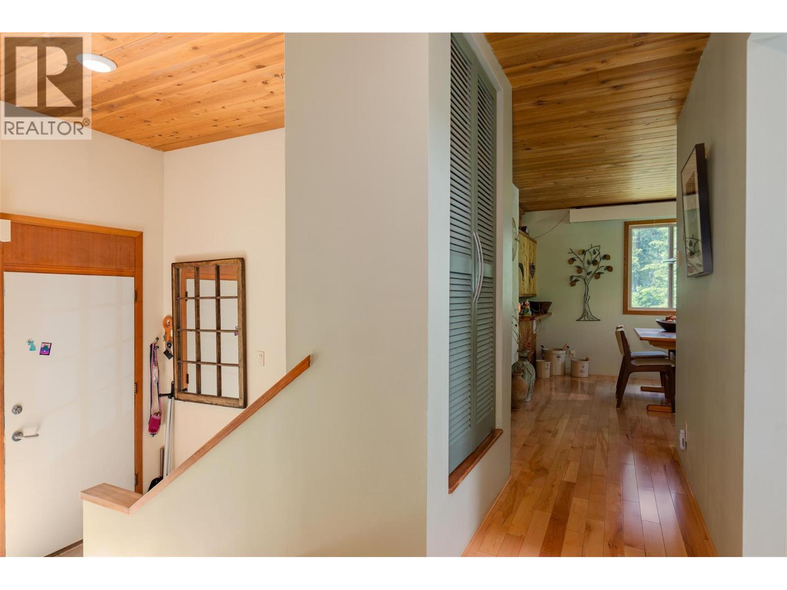 2083 Green Road, Fruitvale