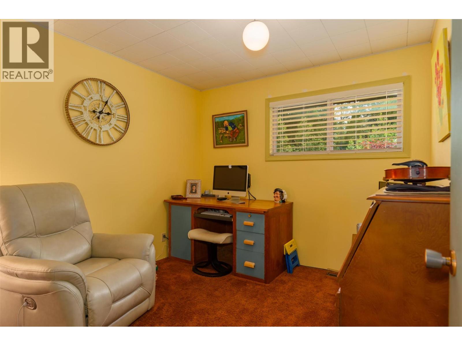 2083 Green Road, Fruitvale