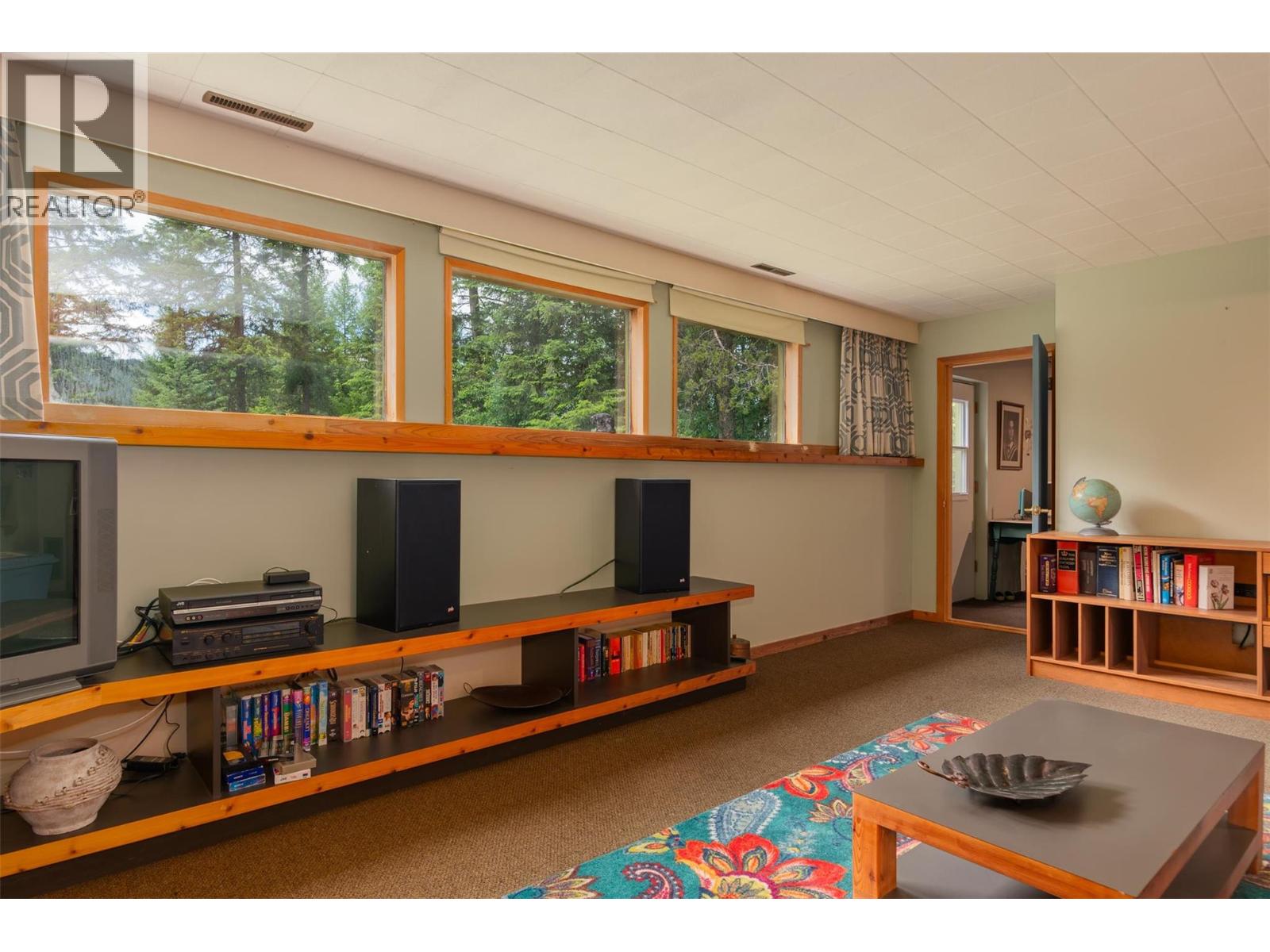 2083 Green Road, Fruitvale