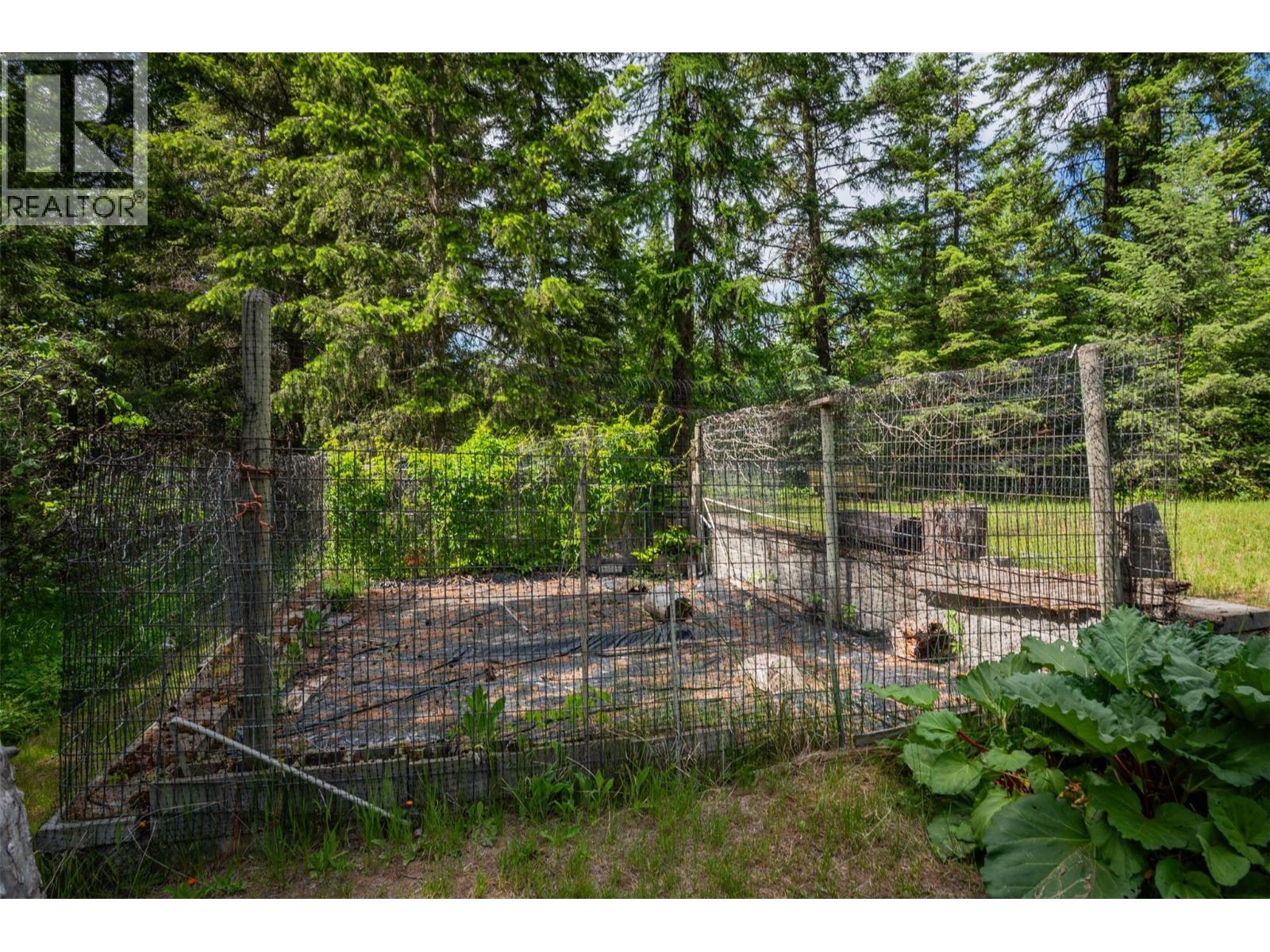 2083 Green Road, Fruitvale