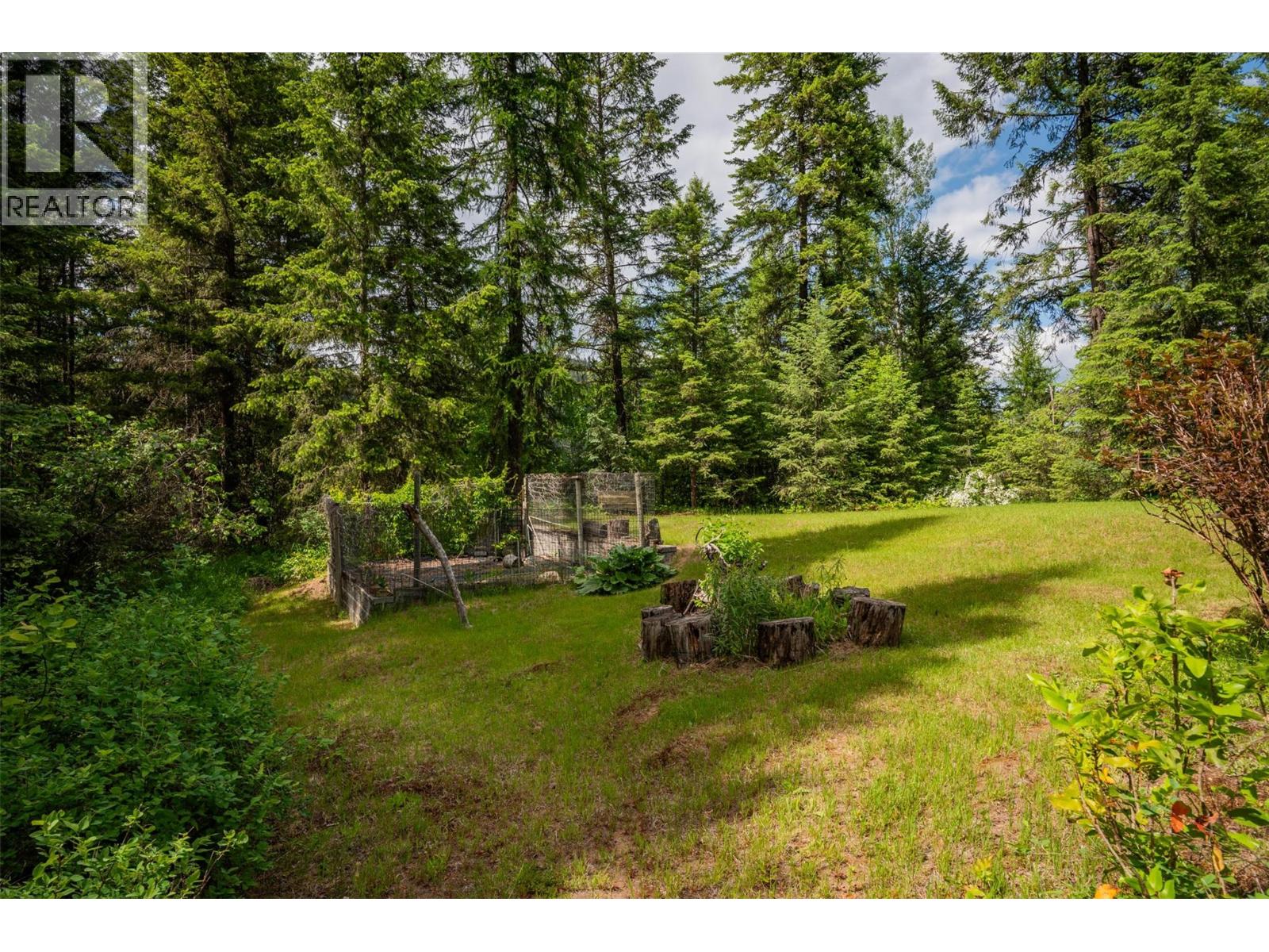 2083 Green Road, Fruitvale