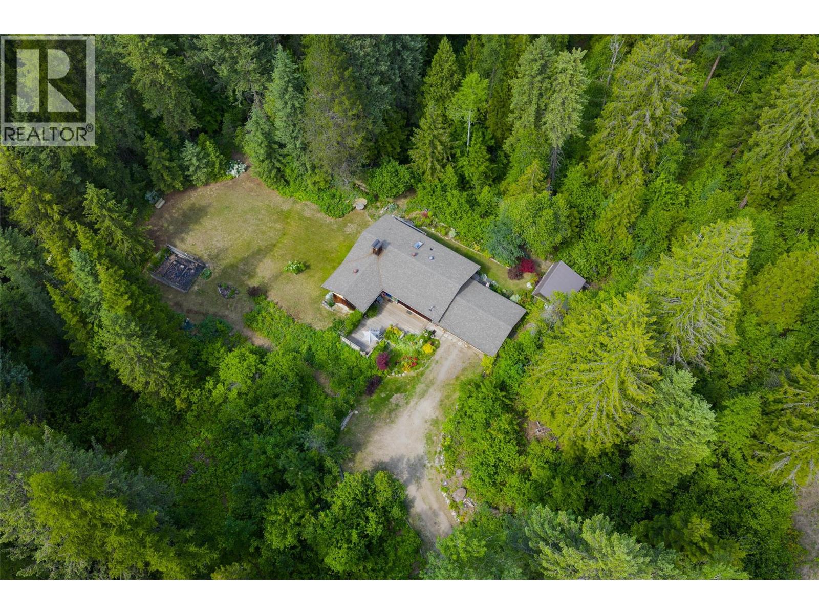 2083 Green Road, Fruitvale