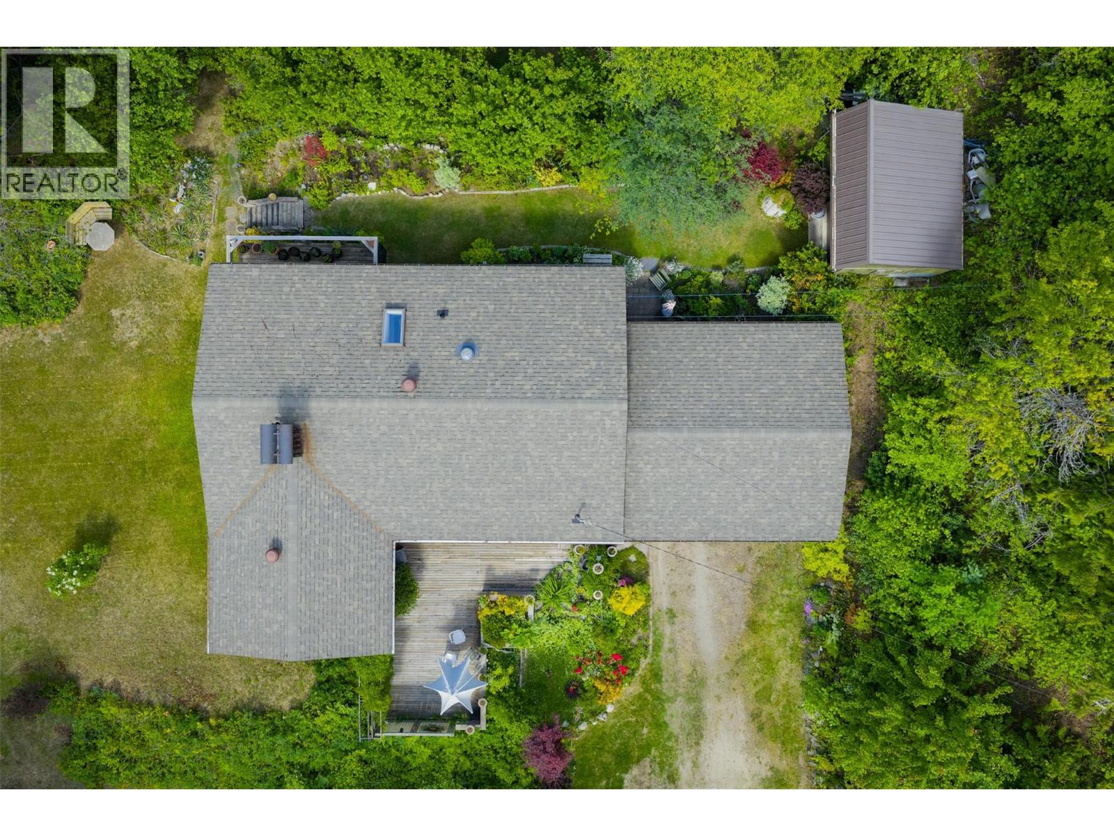 2083 Green Road, Fruitvale