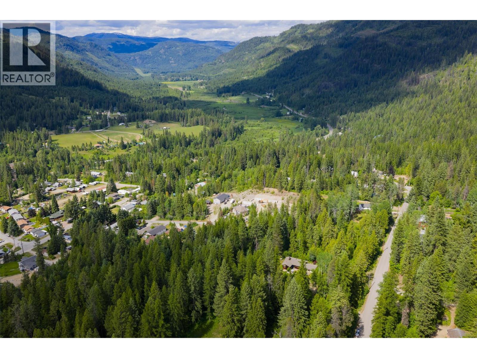 2083 Green Road, Fruitvale