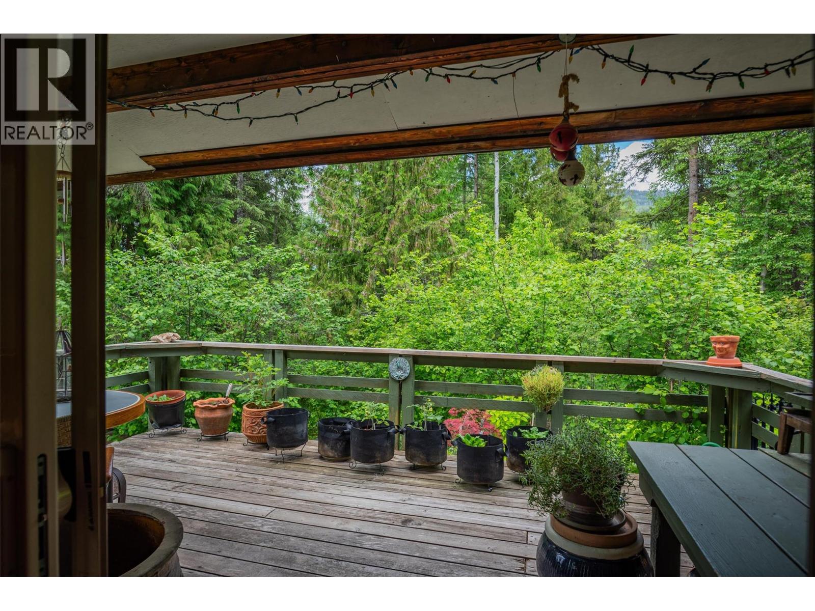 2083 Green Road, Fruitvale