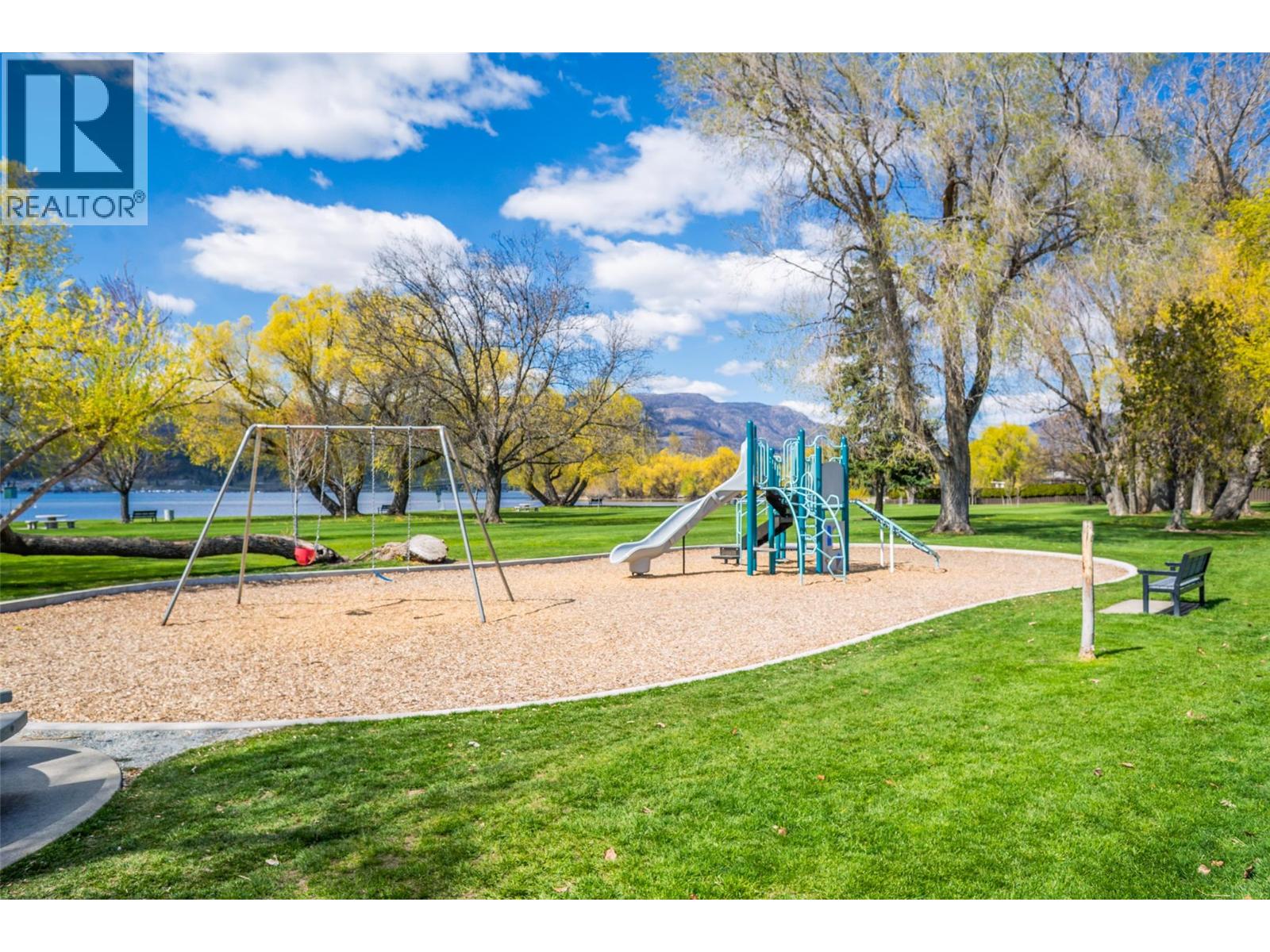  2681 Abbott Street, Kelowna