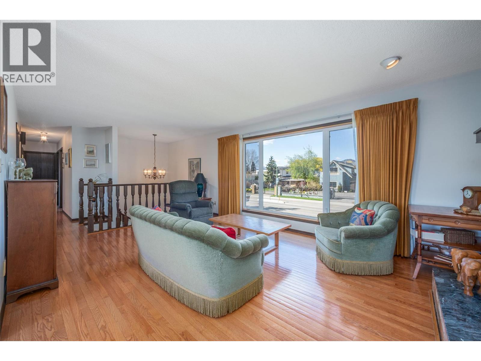  2681 Abbott Street, Kelowna