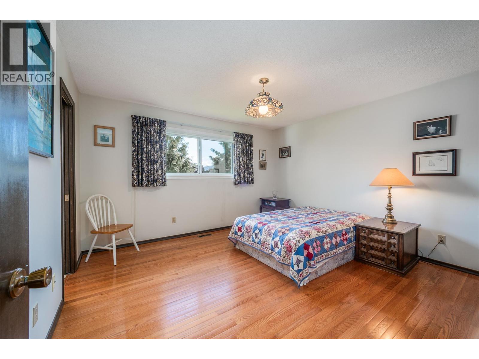  2681 Abbott Street, Kelowna