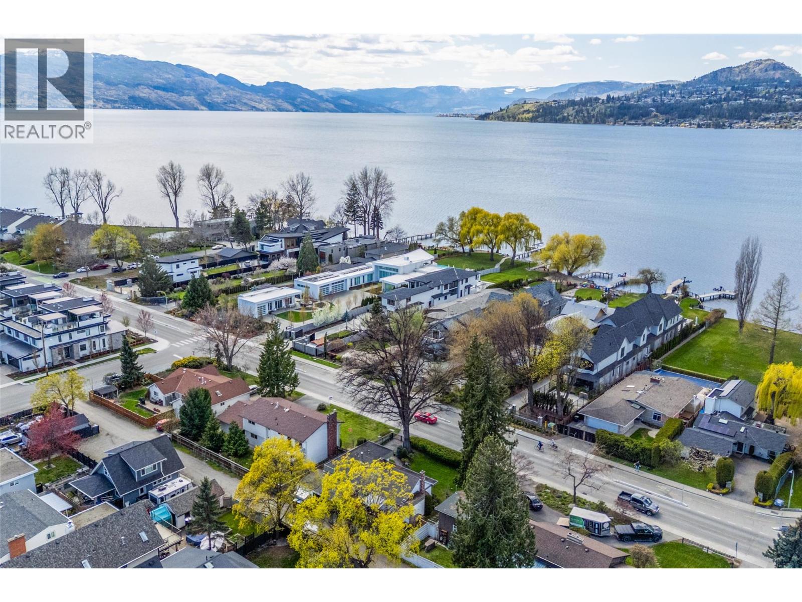  2681 Abbott Street, Kelowna