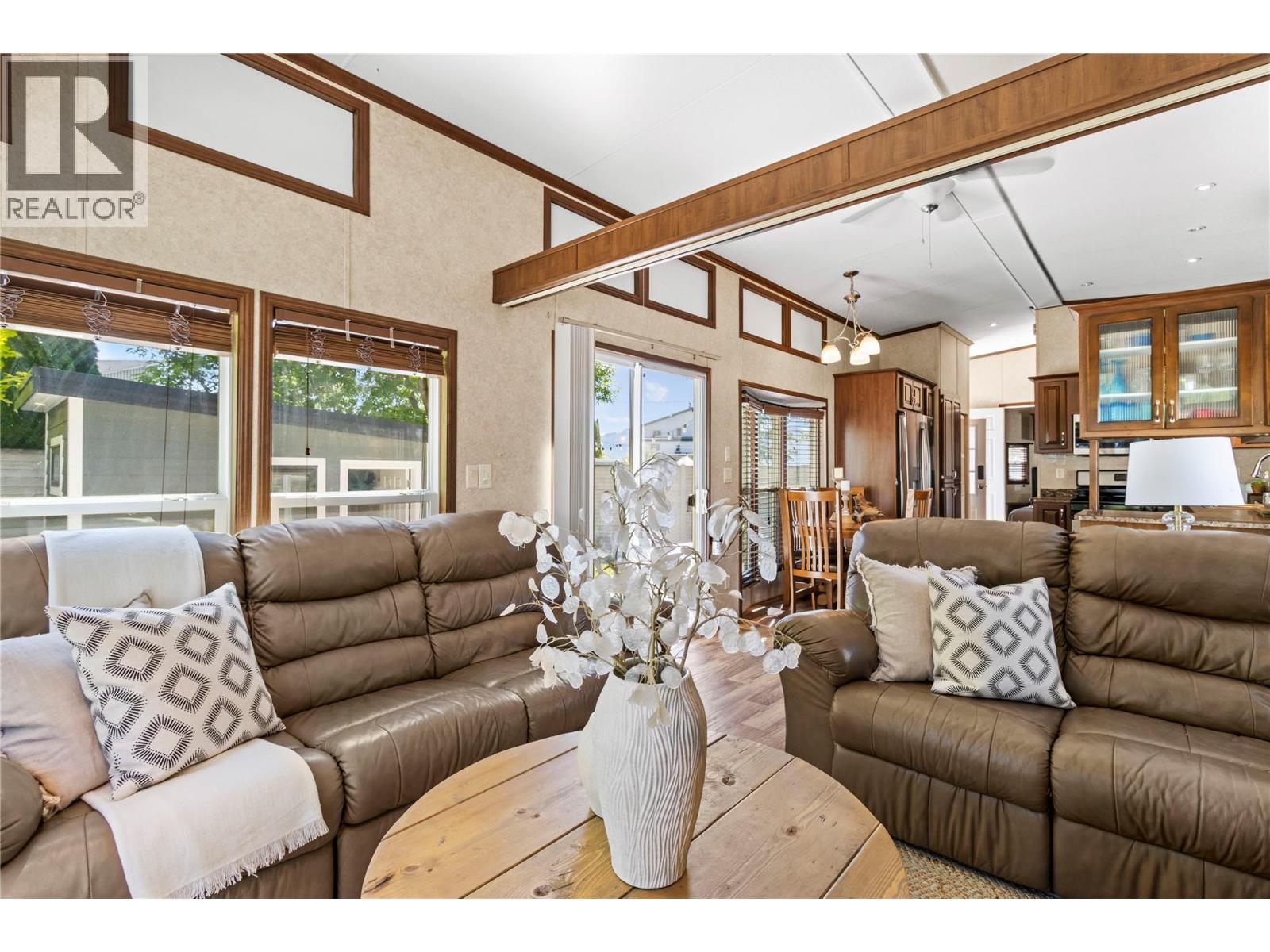 38 1131 Pine Grove Road, Scotch Creek