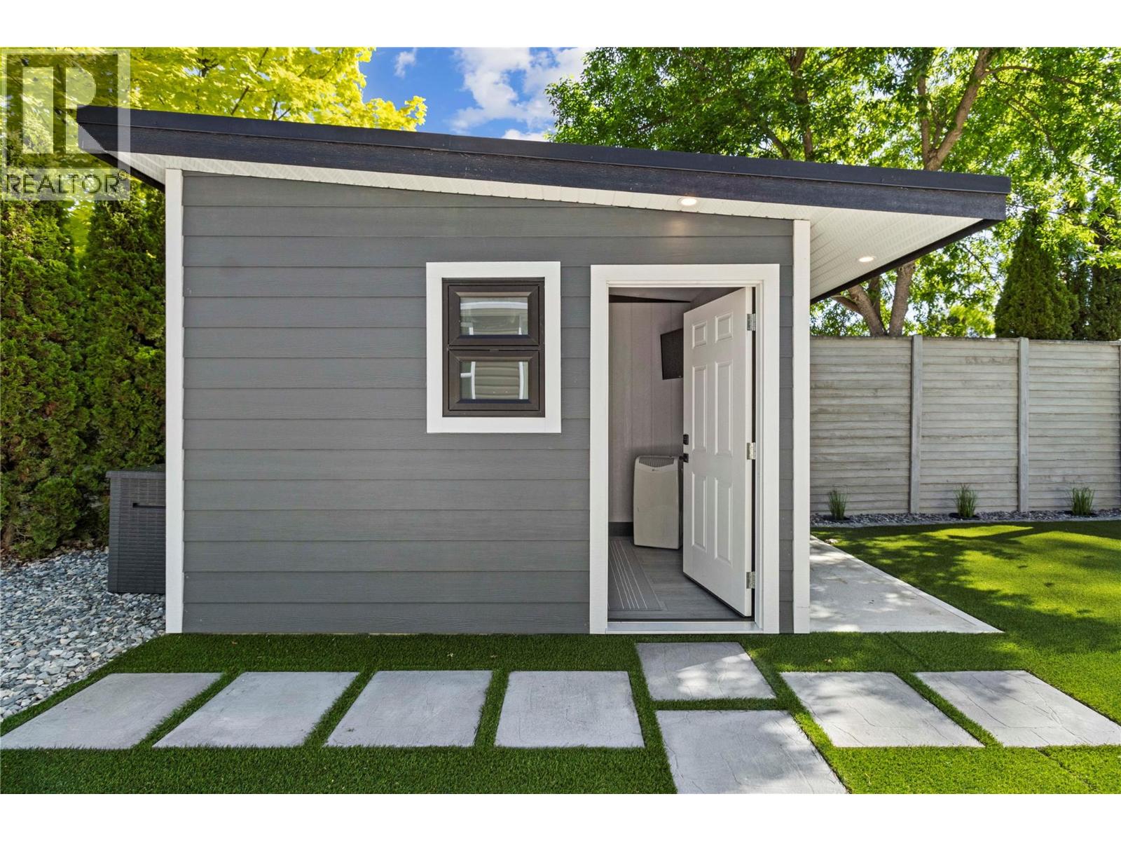 38 1131 Pine Grove Road, Scotch Creek