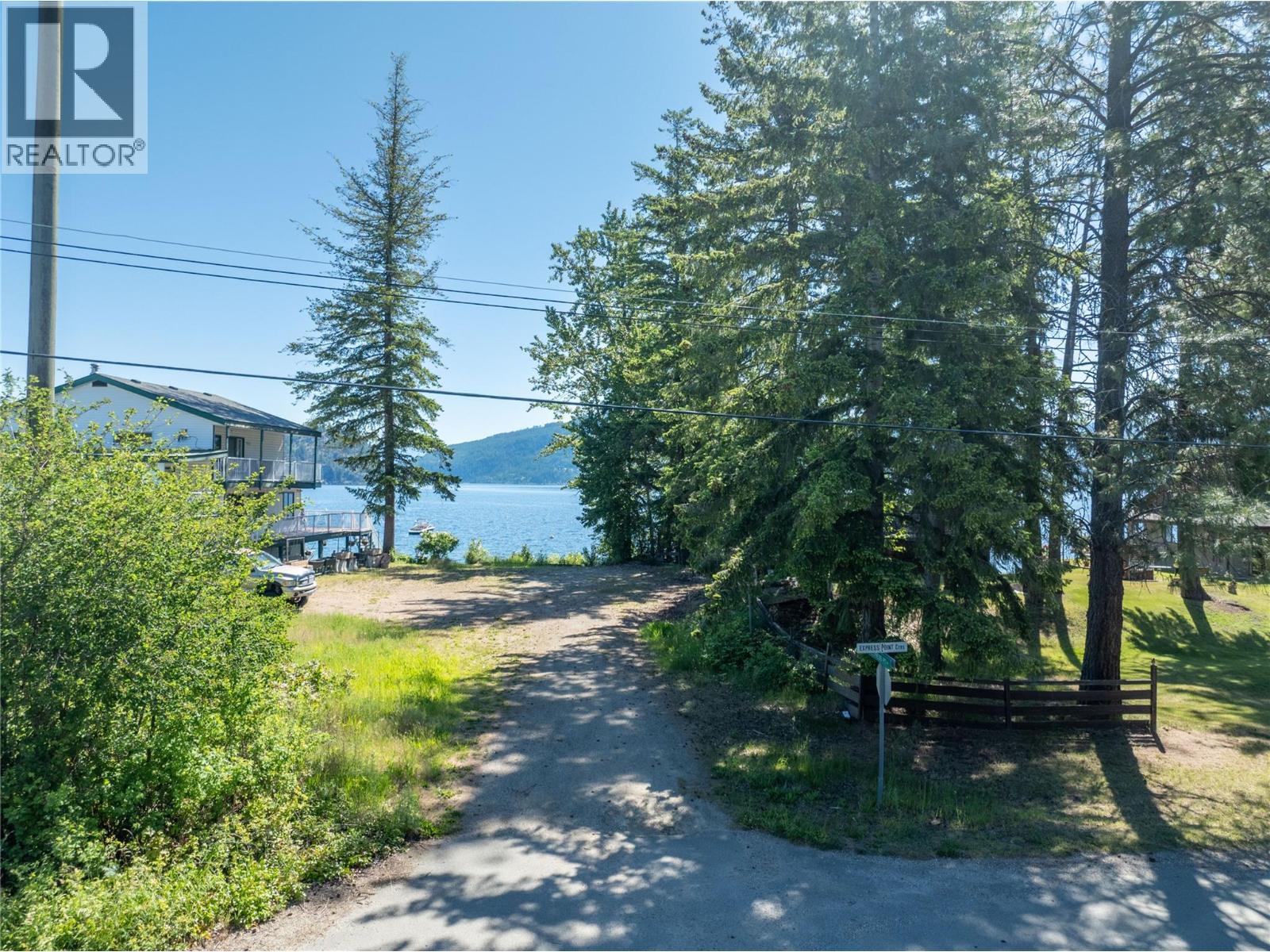 38 1131 Pine Grove Road, Scotch Creek
