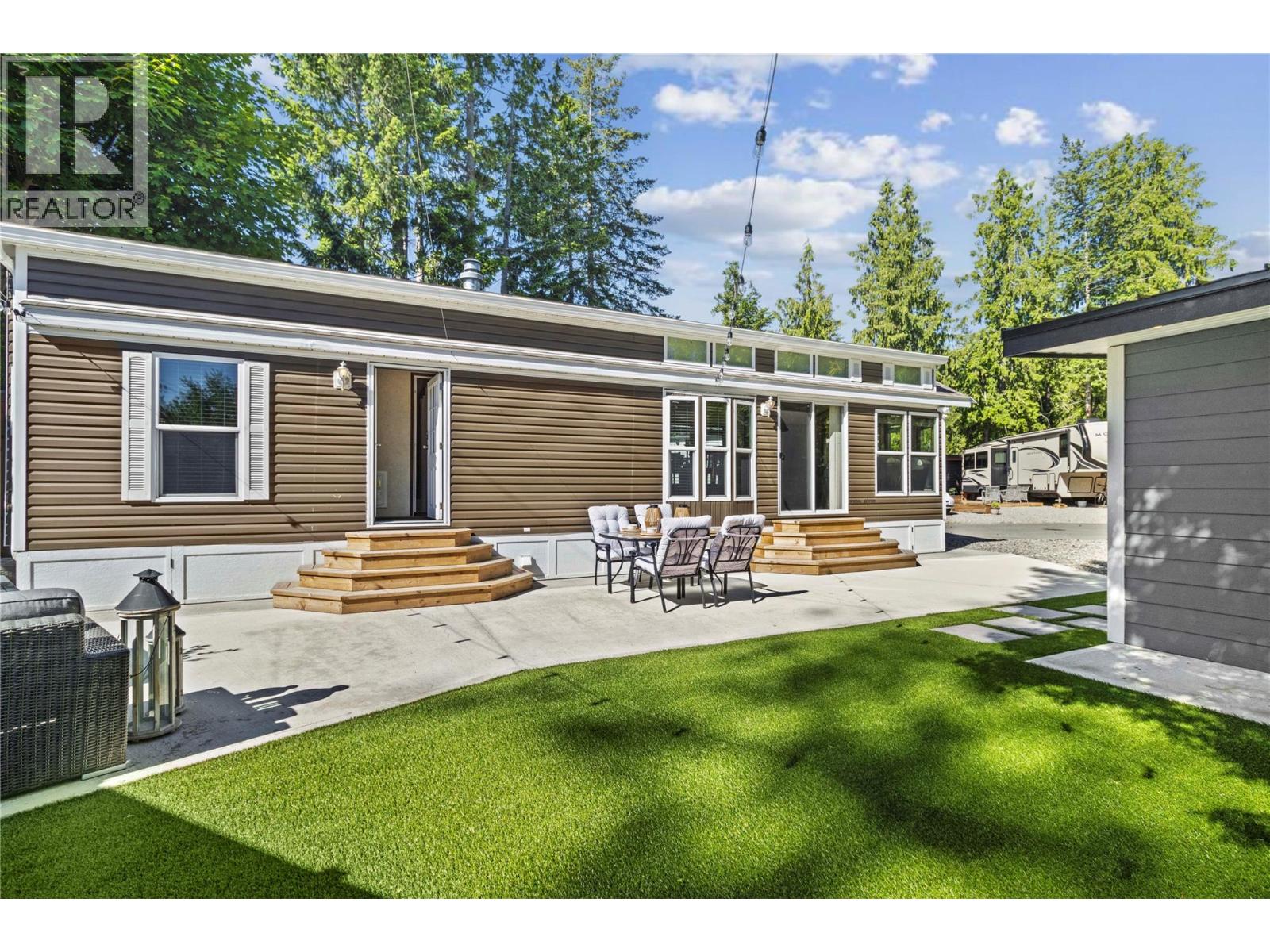 38 1131 Pine Grove Road, Scotch Creek