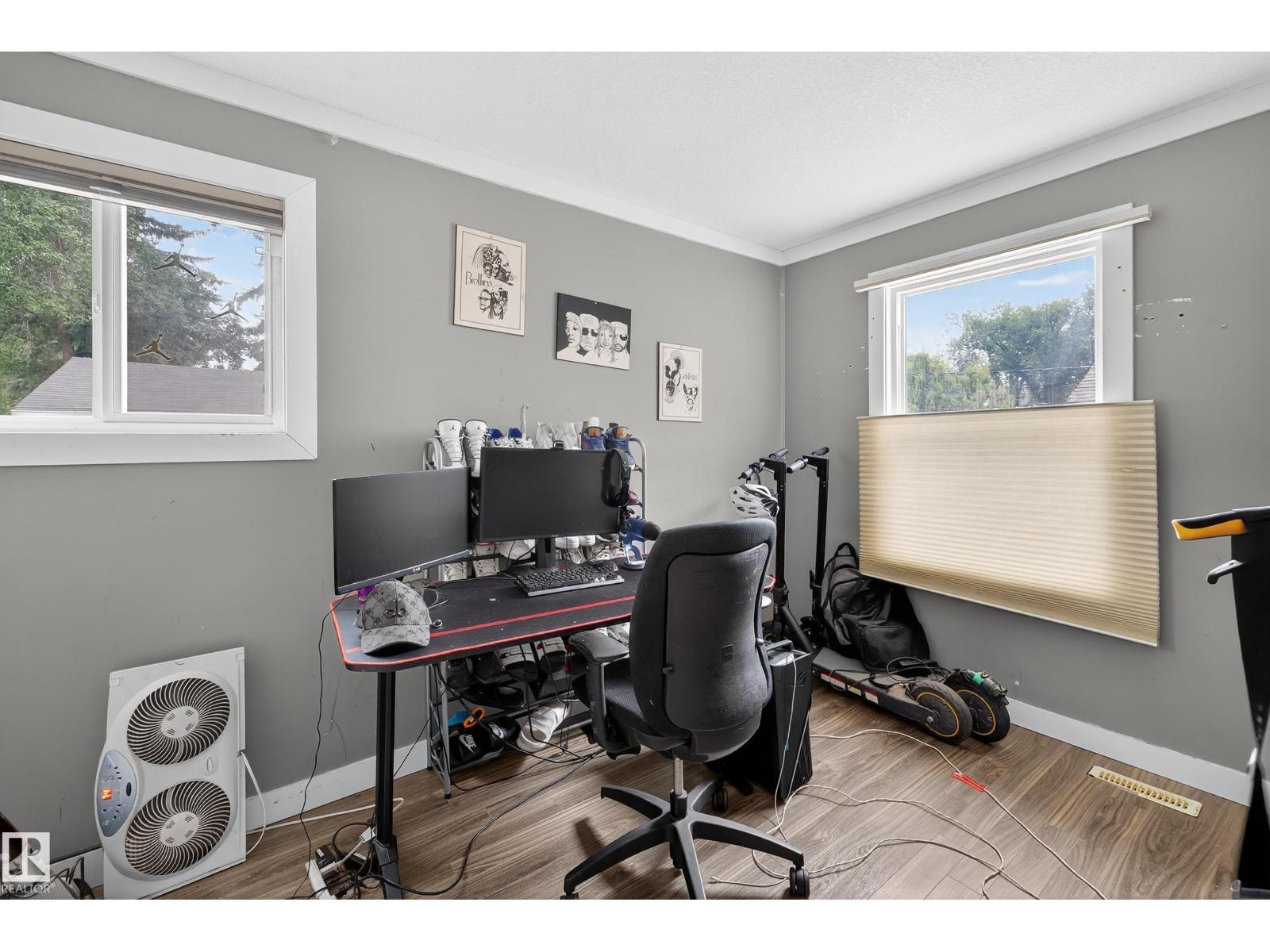 6014 120 AV NW, Edmonton